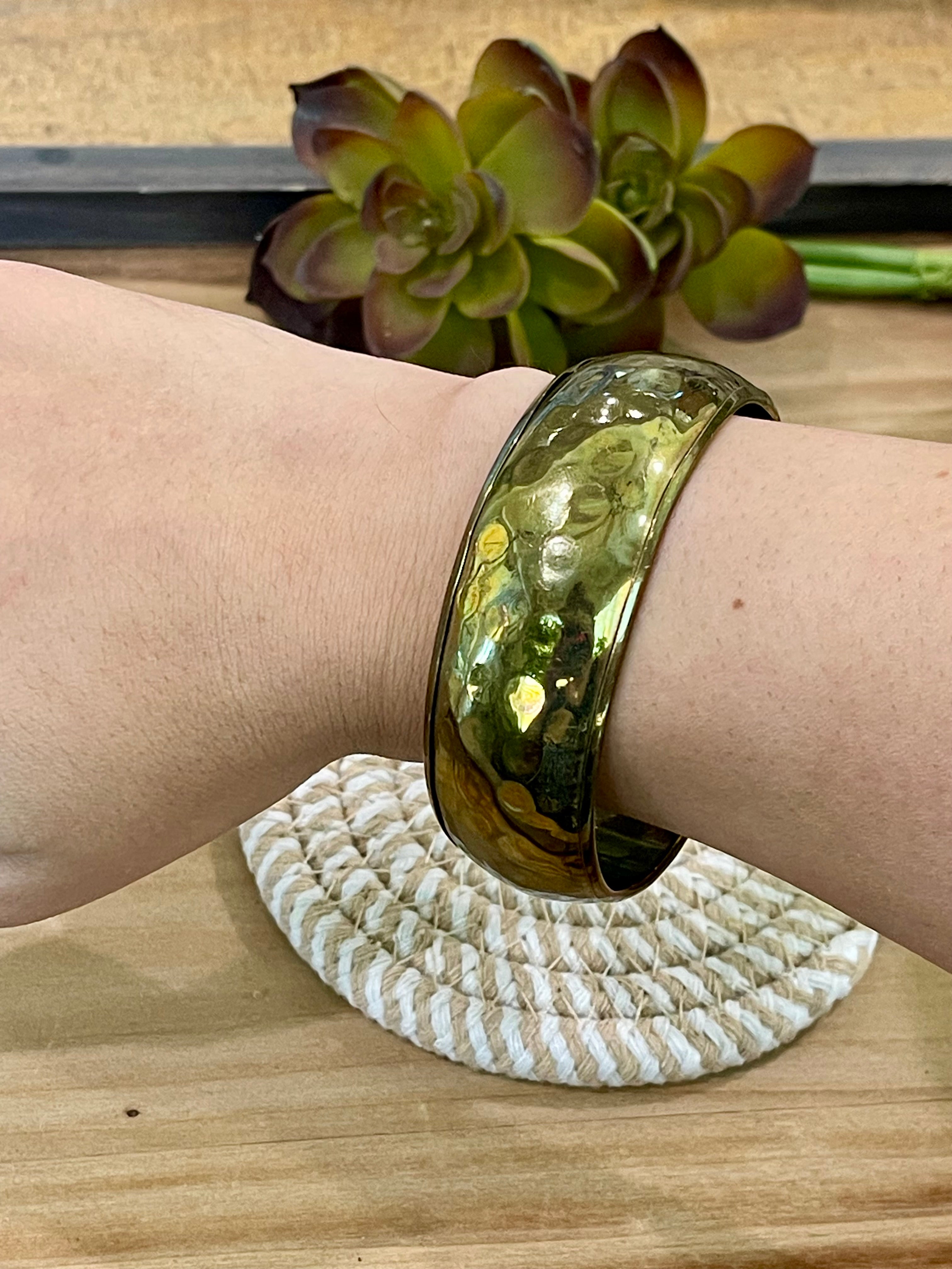 The Bijoux Vault Vintage Bangle Bracelet