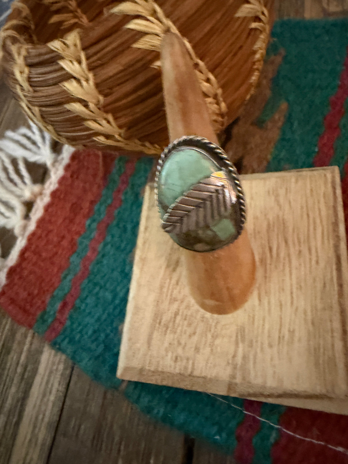 Old Pawn Handcrafted Turquoise & Sterling Silver Leaf Ring Size 5