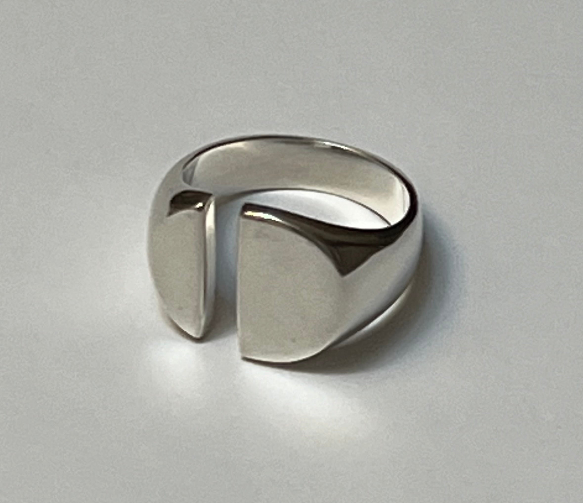 Signet Ring w/ Slash Size 10