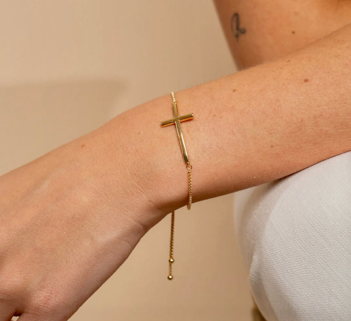 Polished Cross Bolo Bracelet- Gold