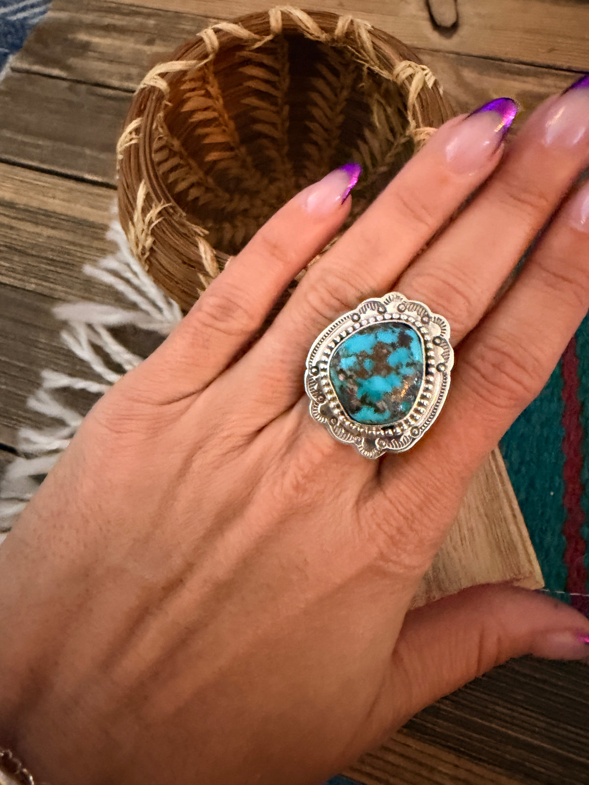 Old Pawn Handcrafted Turquoise & Sterling Silver Ring Size 8.5