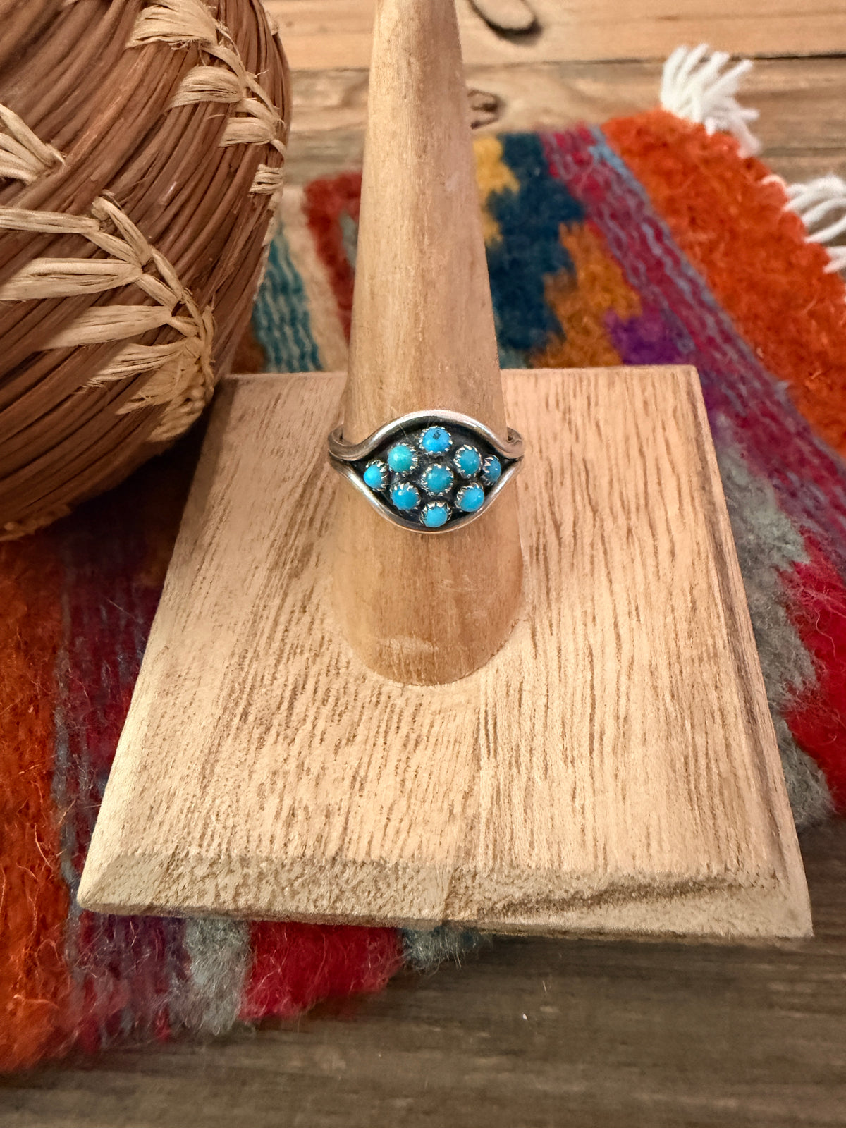 Old Pawn Handcrafted Turquoise & Sterling Silver Petit Point Ring Size 8