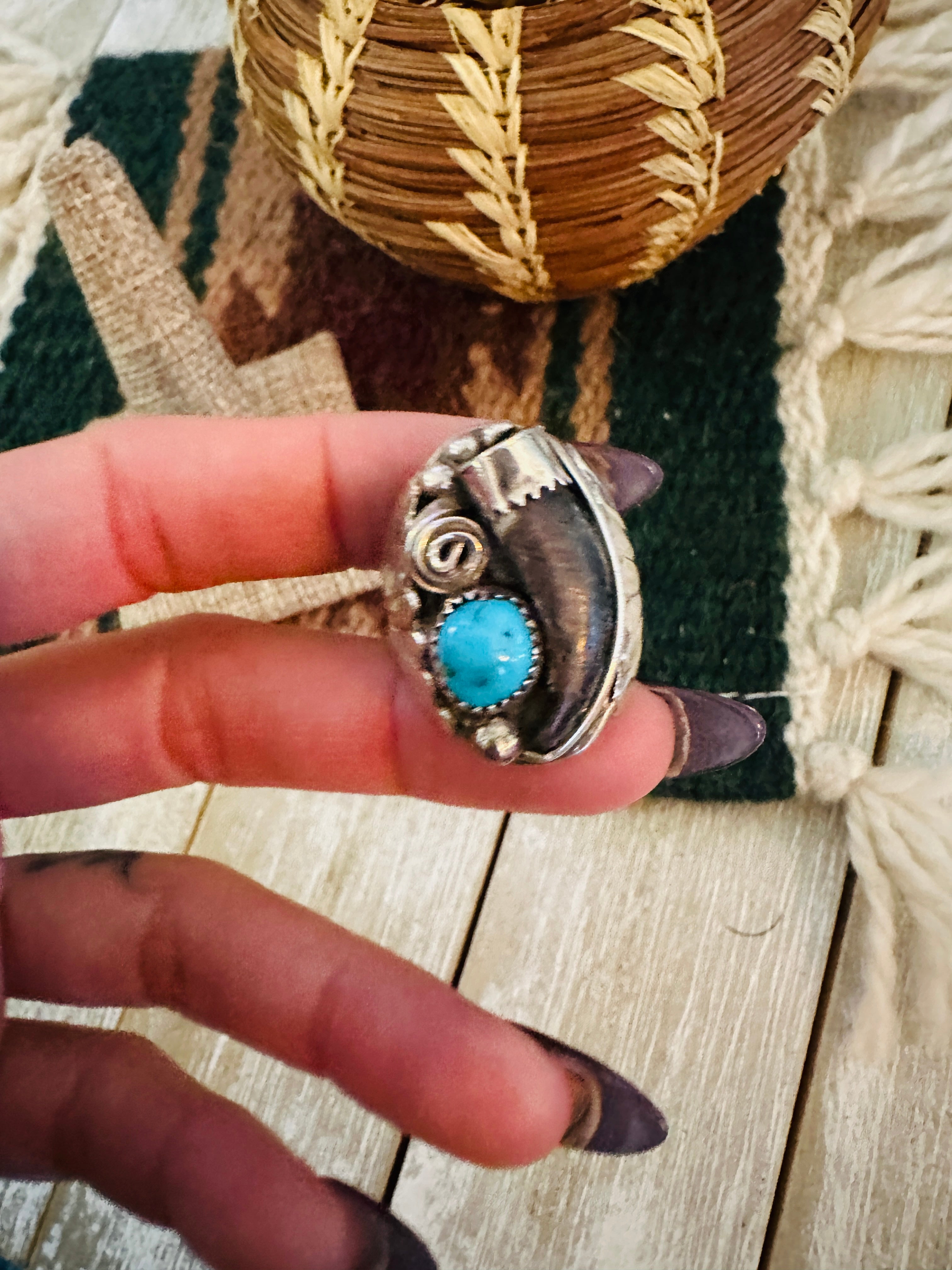 Old Pawn Handcrafted Turquoise & Sterling Silver Ring Size 9