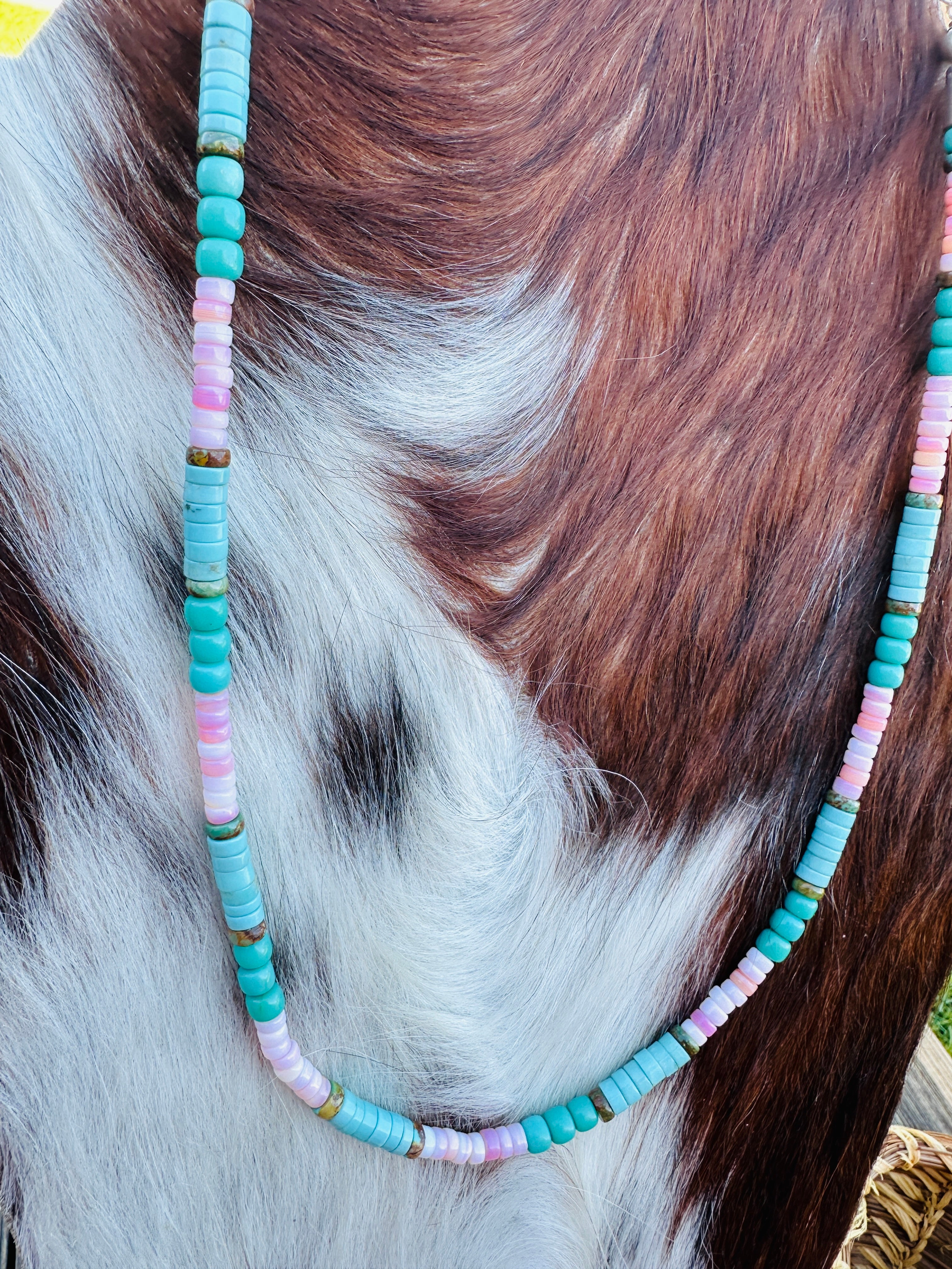 Handcrafted Queen Pink Conch, Turquoise & Copper 18” Beaded Necklace