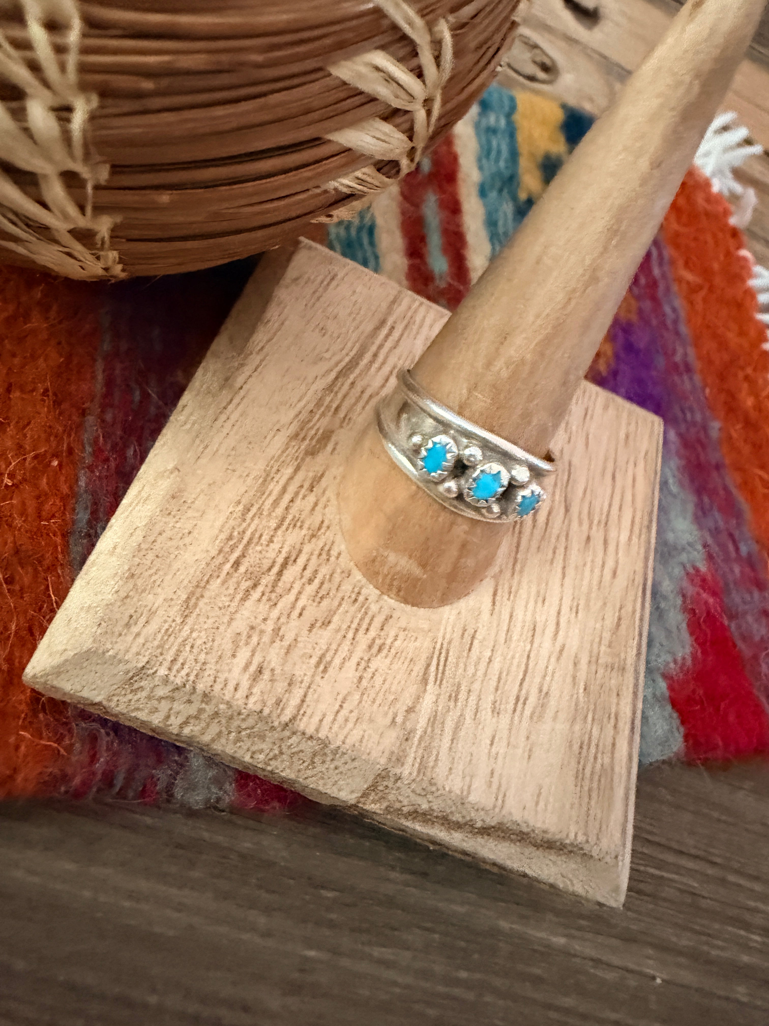 Old Pawn Handcrafted Turquoise & Sterling Silver Band Ring Size 9.5