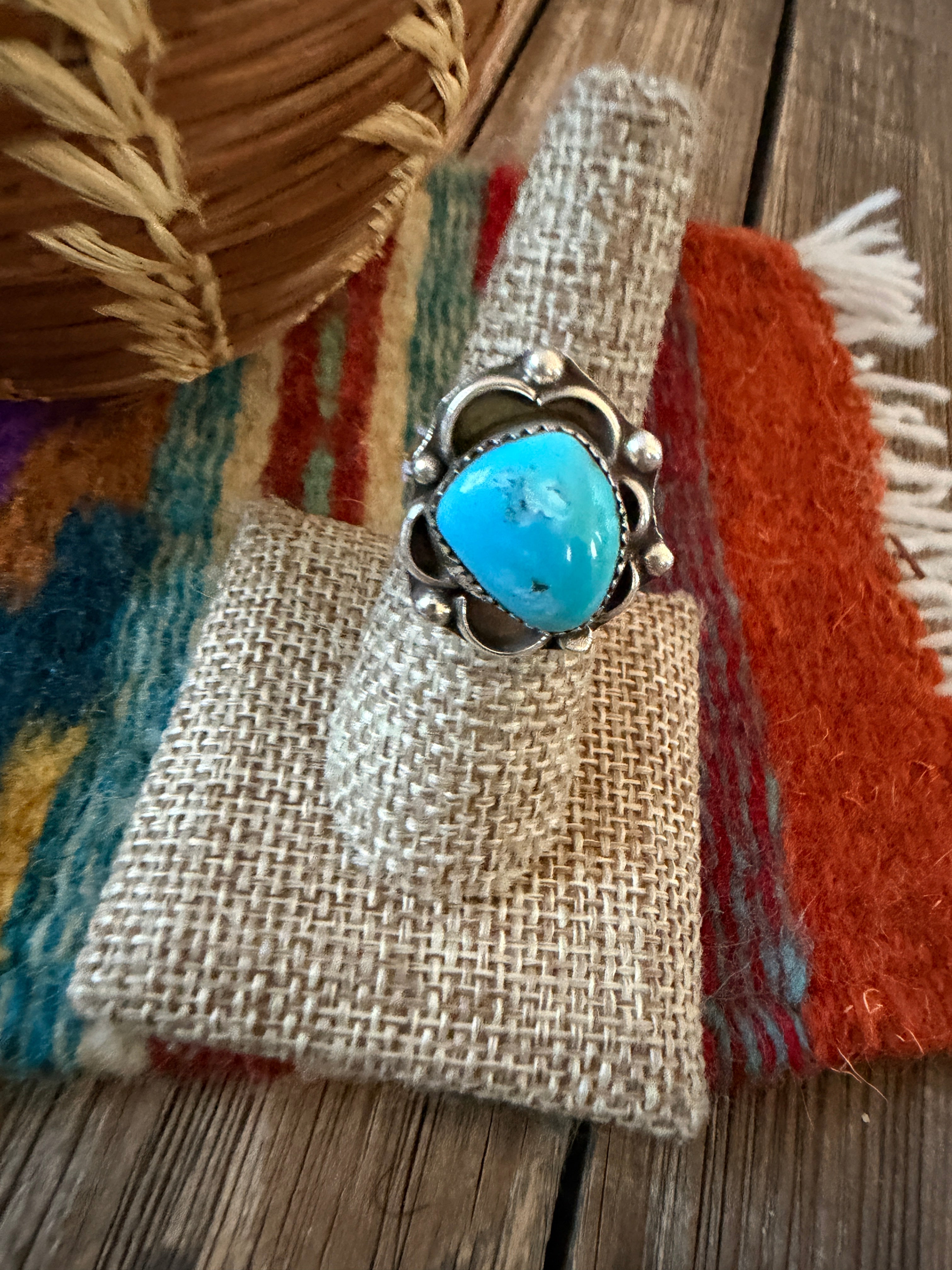 Old Pawn Handcrafted Turquoise & Sterling Silver Ring Size 7