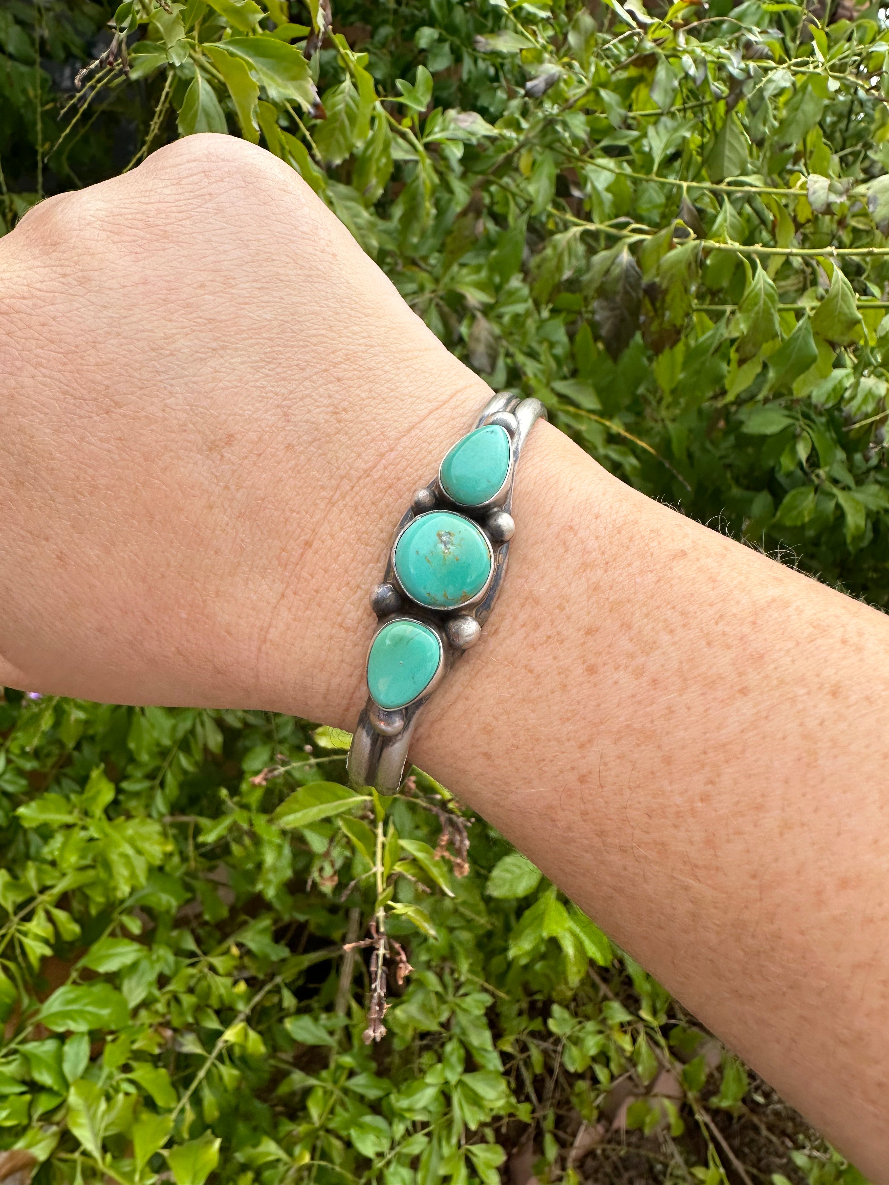 Beautiful Kathleen Livingston Handcrafted Sterling Turquoise Bracelet Cuff Signed /