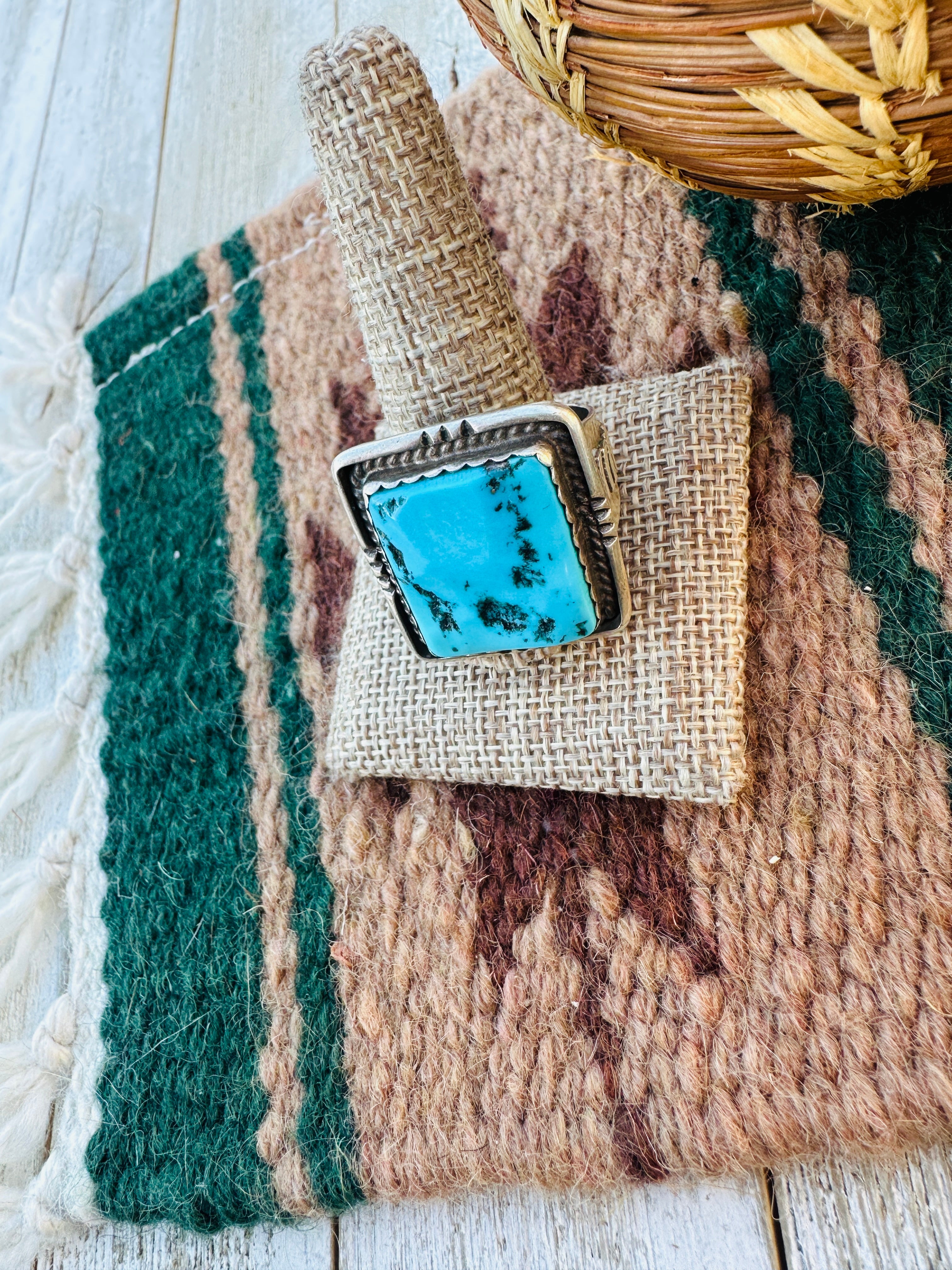 Old Pawn Handcrafted Turquoise & Sterling Silver Ring Size 14.25