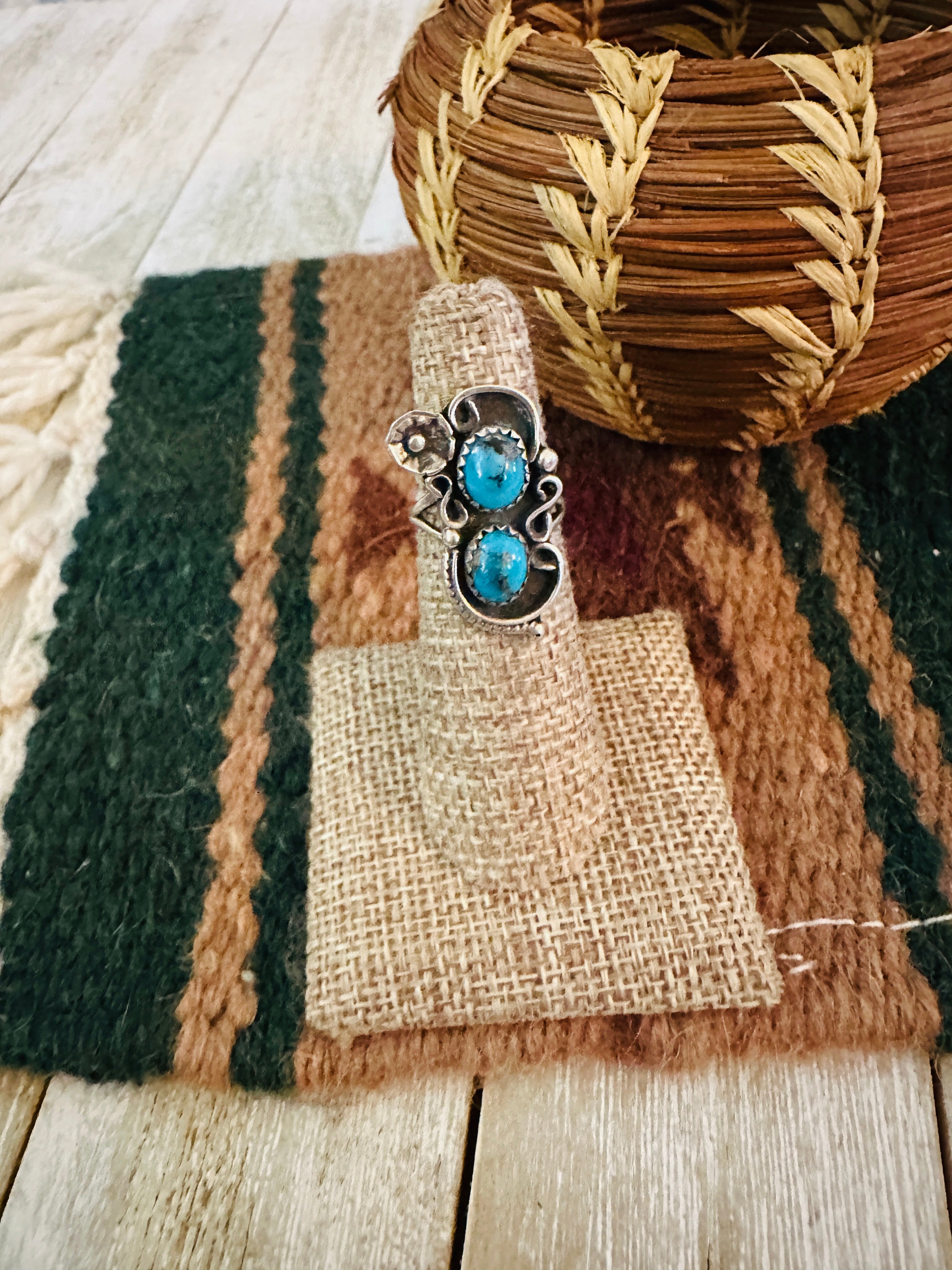 Old Pawn Handcrafted Turquoise & Sterling Silver Ring Size 5.5