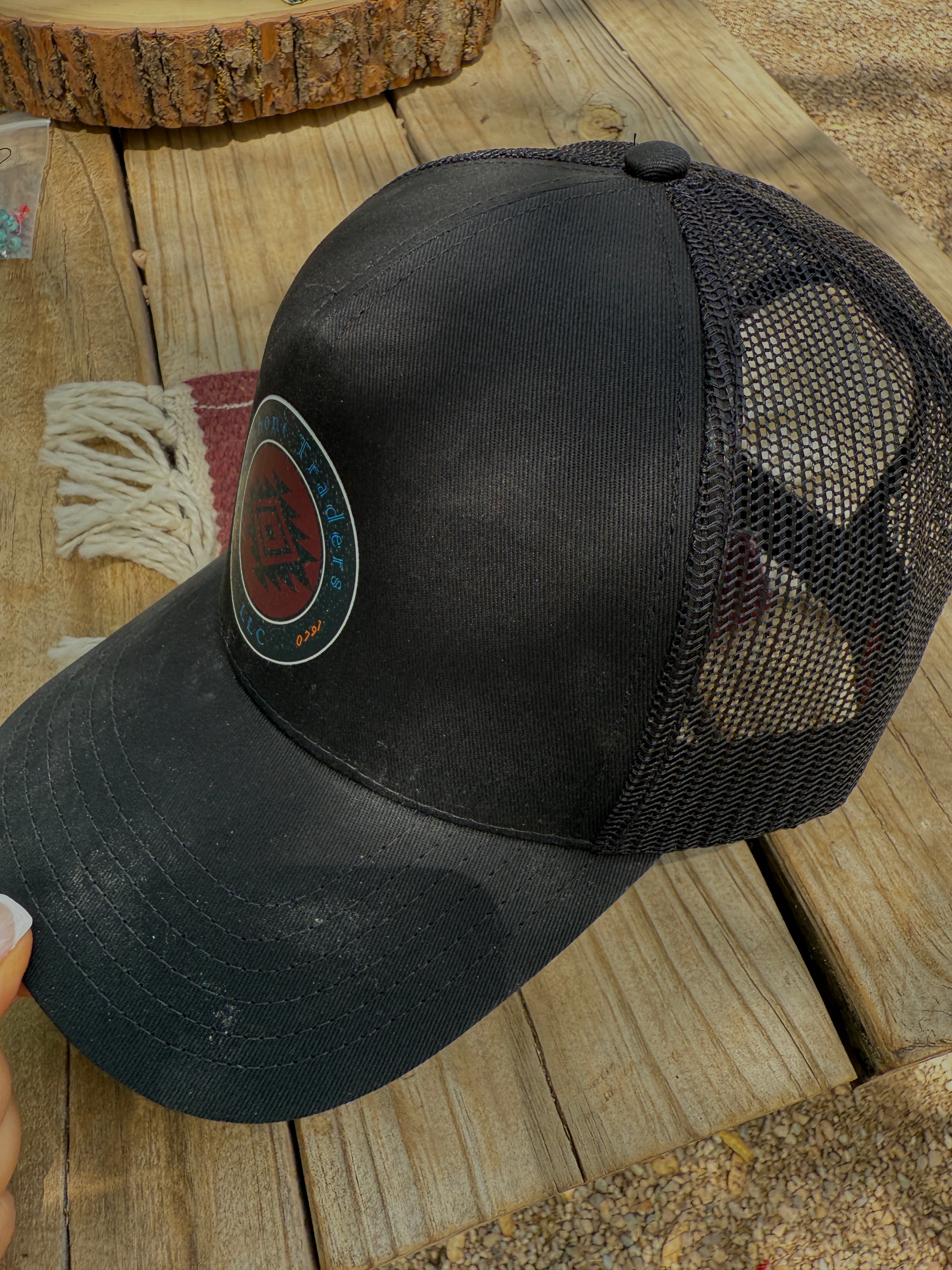 Nizhoni Traders TRUCKER HAT