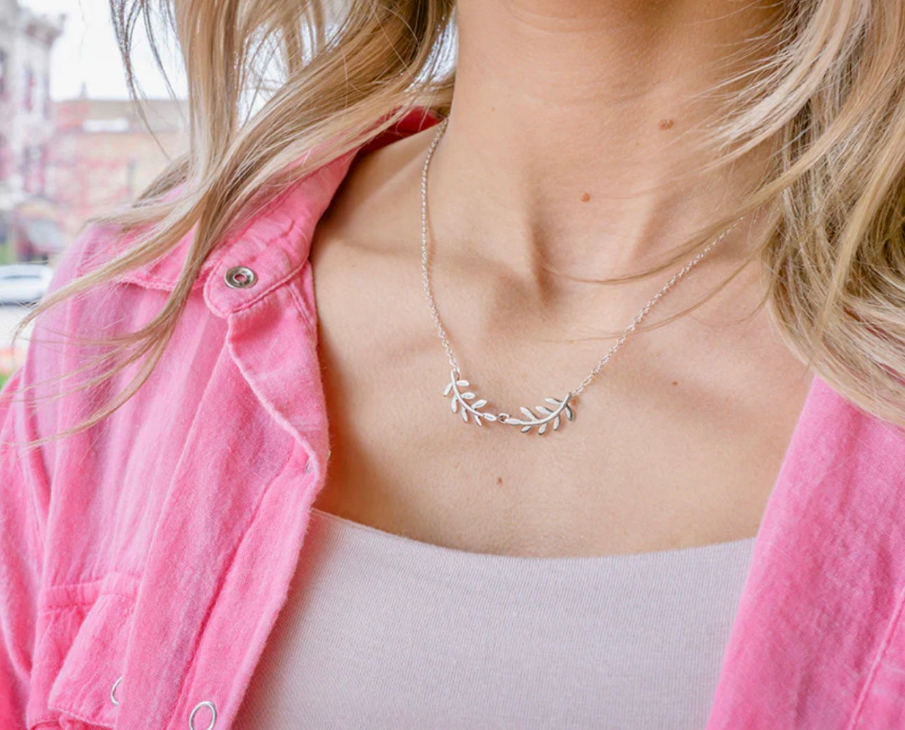 Double Laurel Necklace