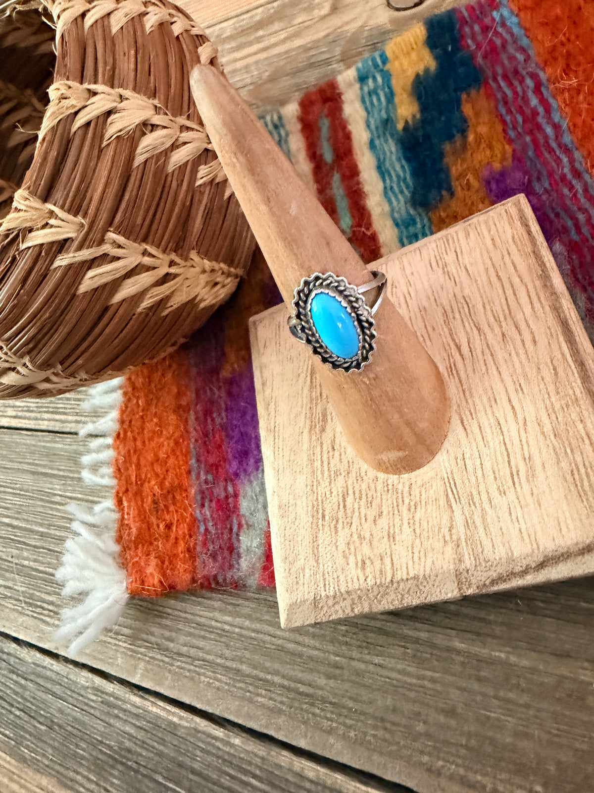 Old Pawn Handcrafted Turquoise & Sterling Silver Ring Size 5.5