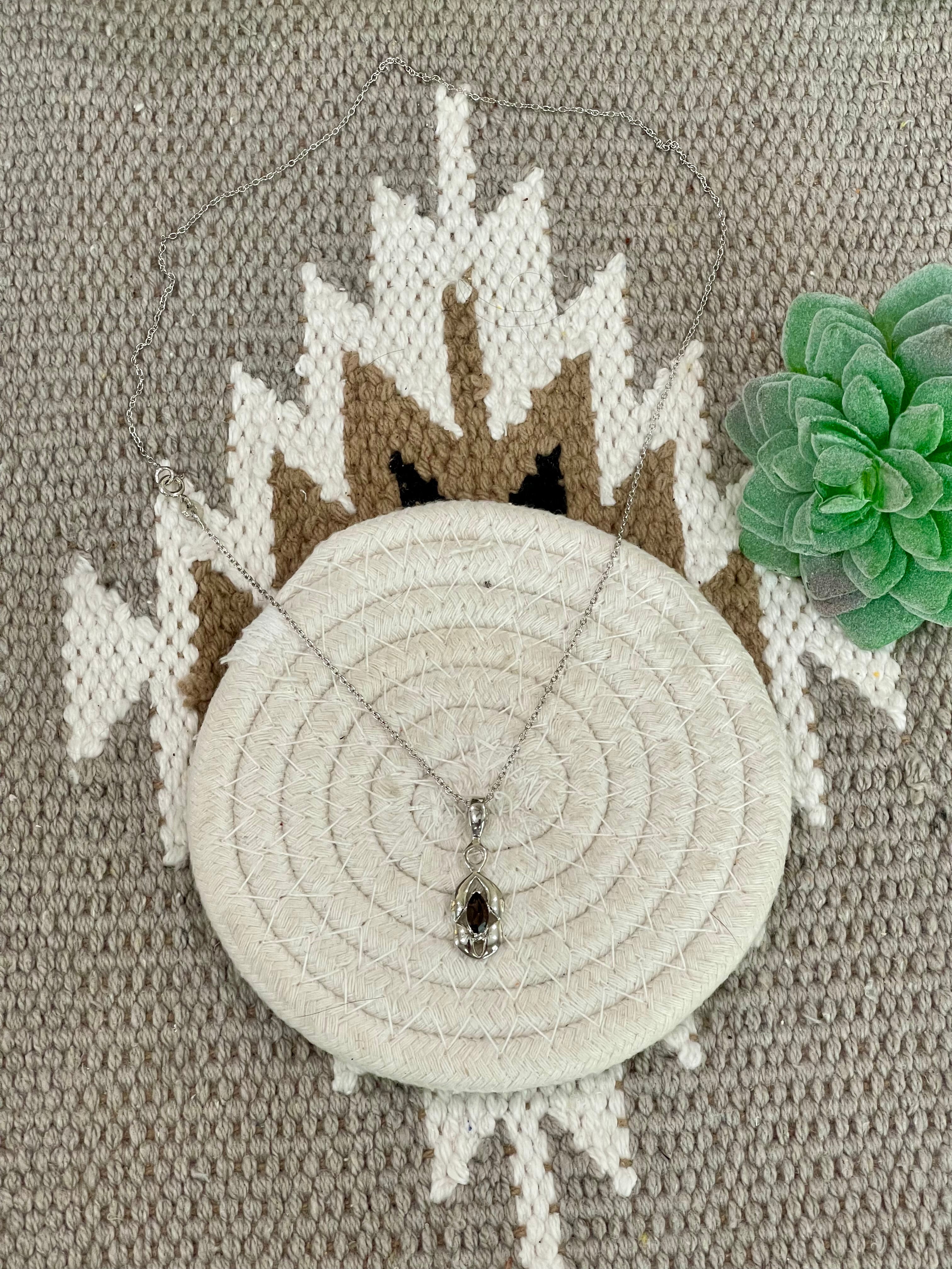 The Bijoux Vault Vintage Silver Chain Necklace