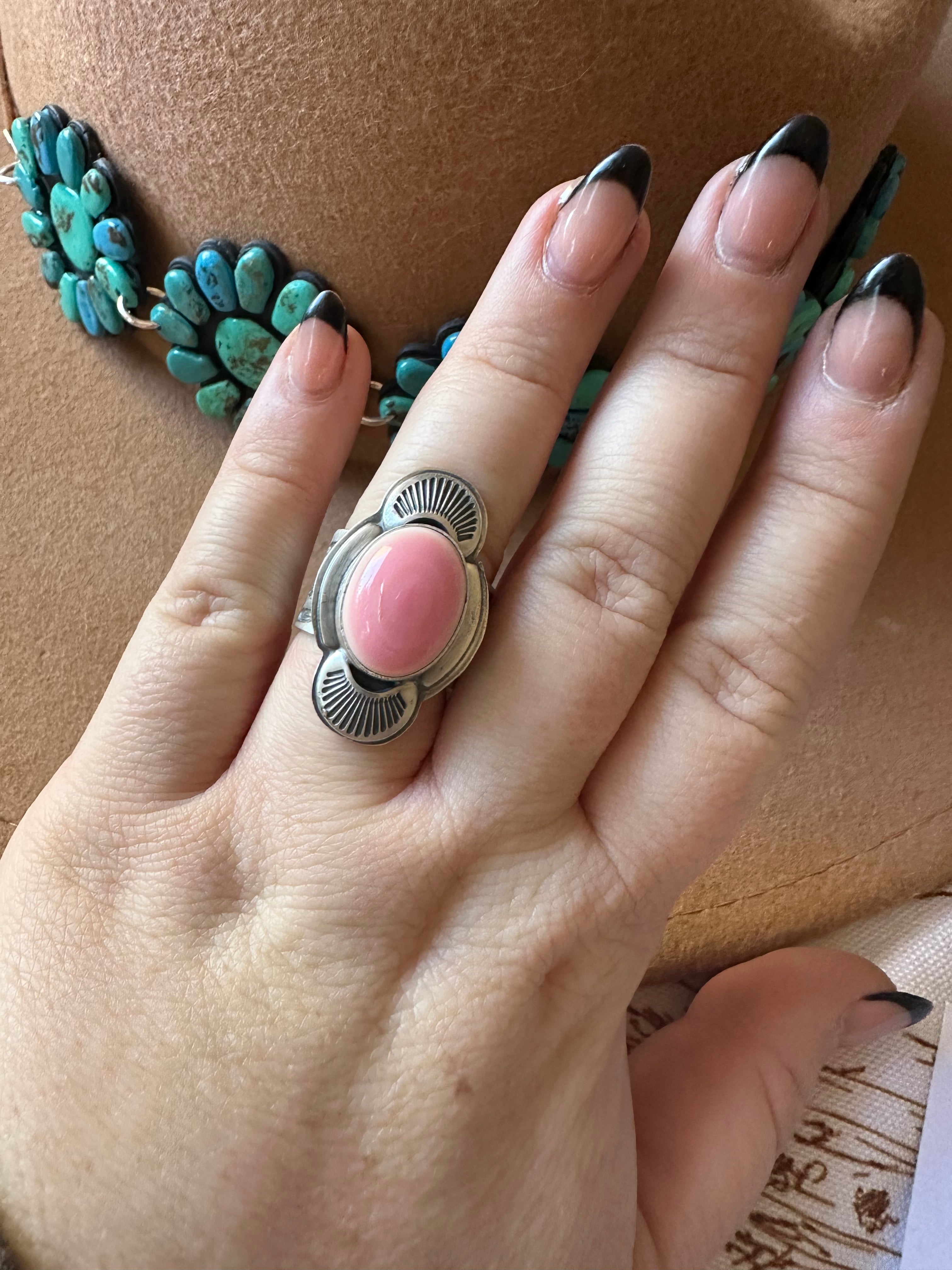 Gorgeous Handcrafted Pink Conch And Sterling Silver Ring Size 7.5 Signed