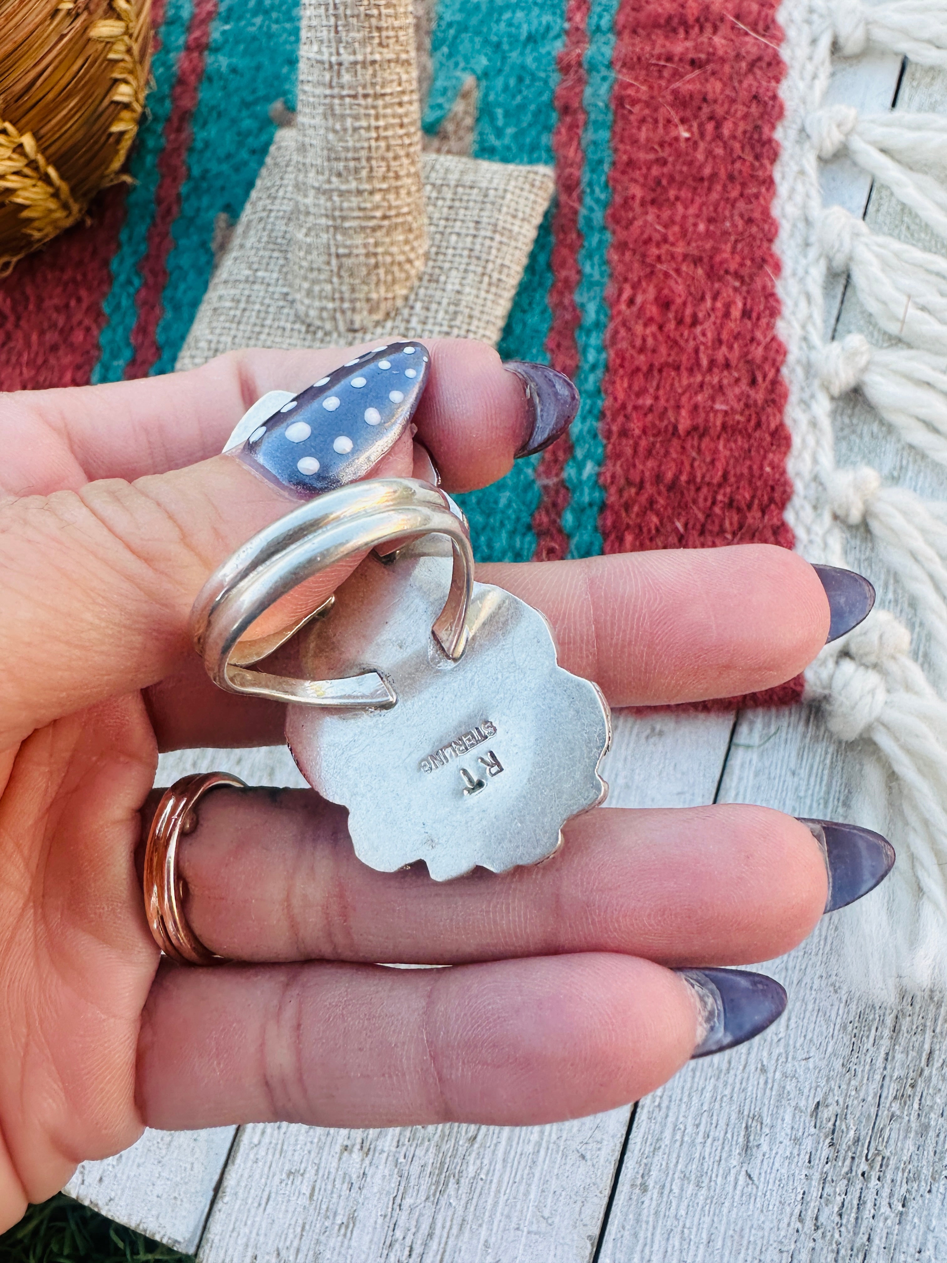 Old Pawn Handcrafted Turquoise & Sterling Silver Ring Size 10