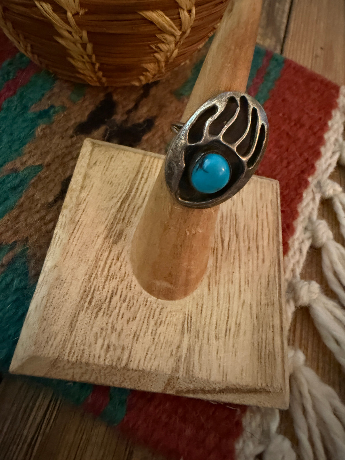 Old Pawn Handcrafted Turquoise & Sterling Silver Bear Paw Ring Size 4.25
