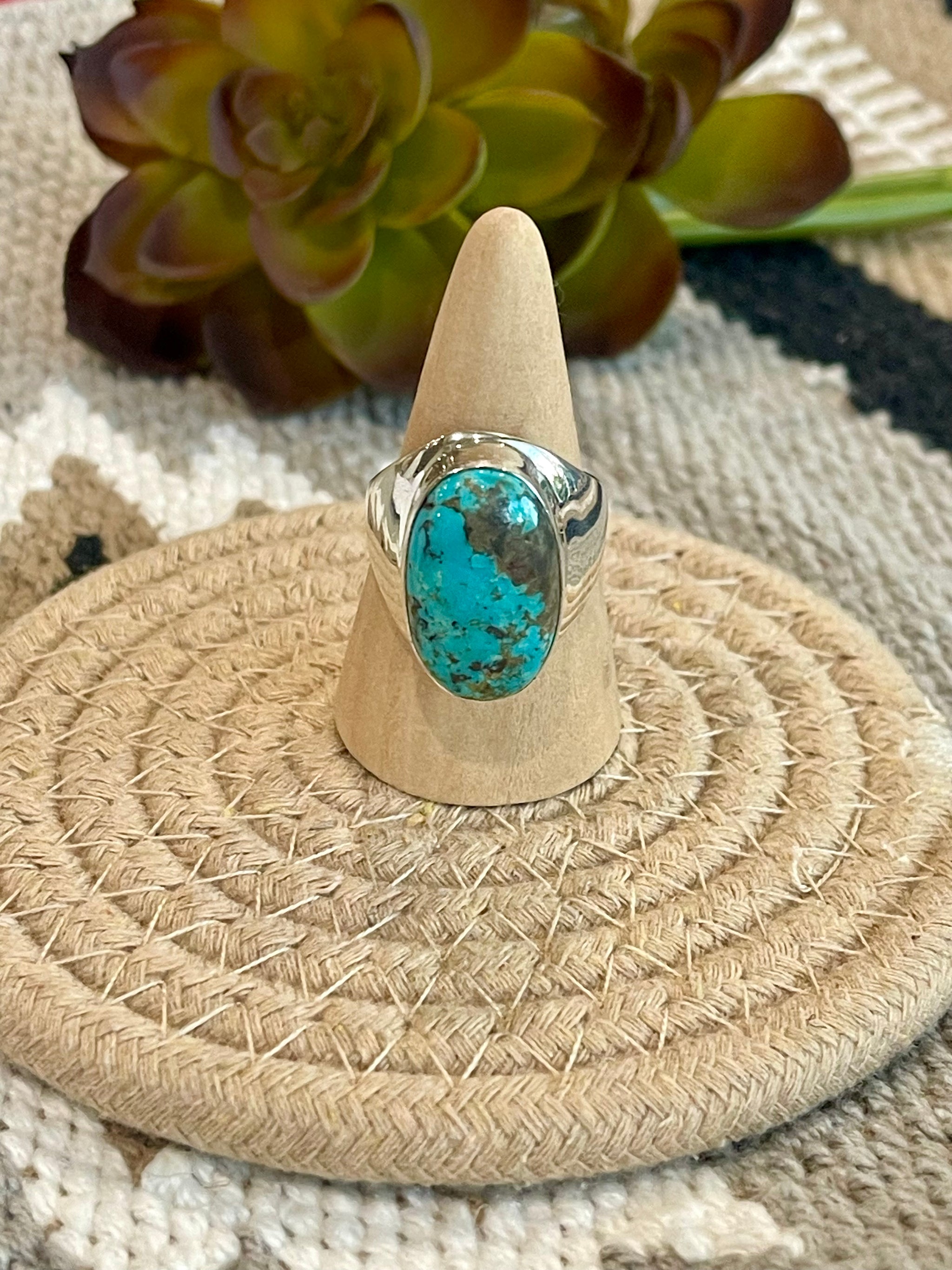 •EGYPTIAN TURQUOISE - SHÁ• Navajo silver ring (size 8)