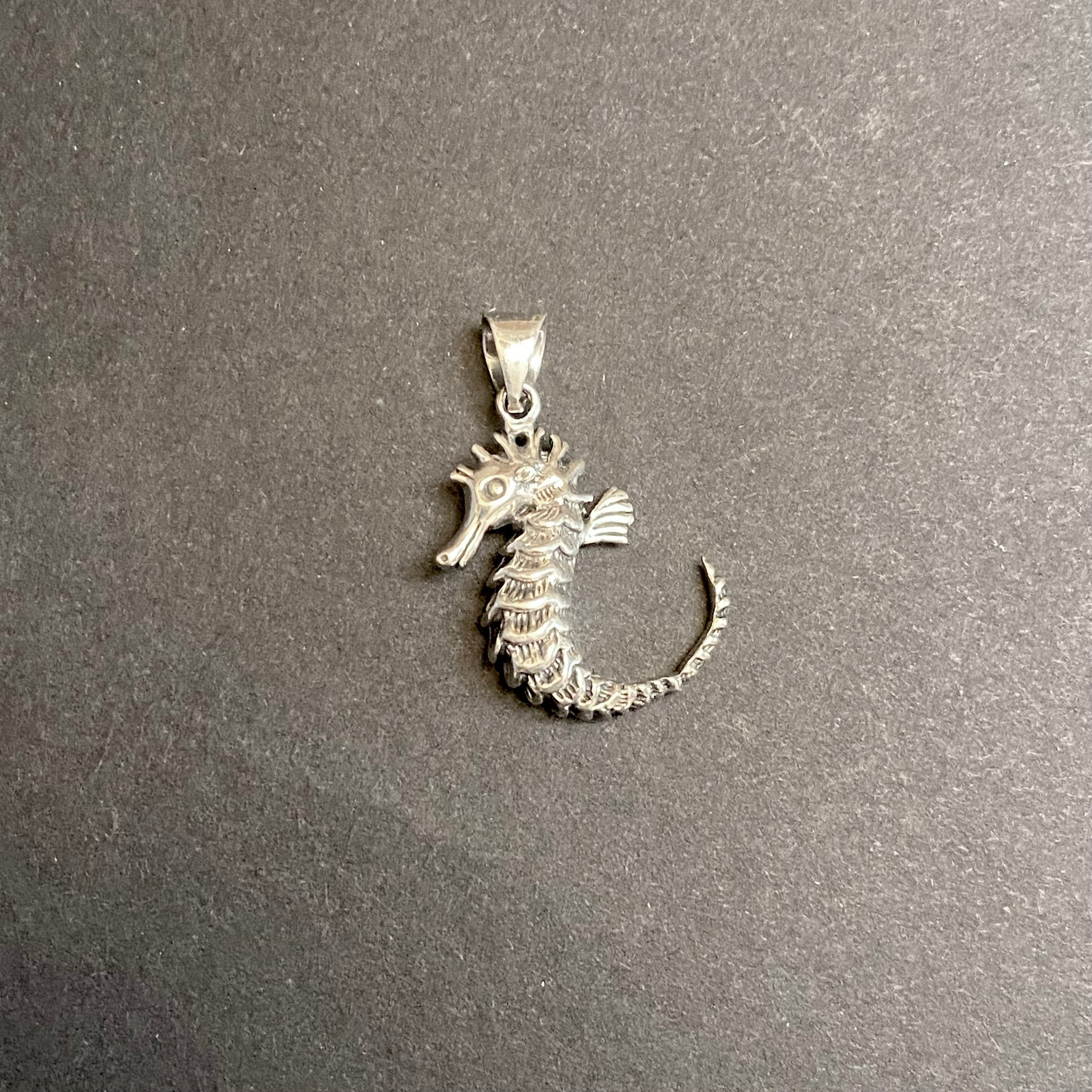 Sterling Silver Sea Horse Pendant