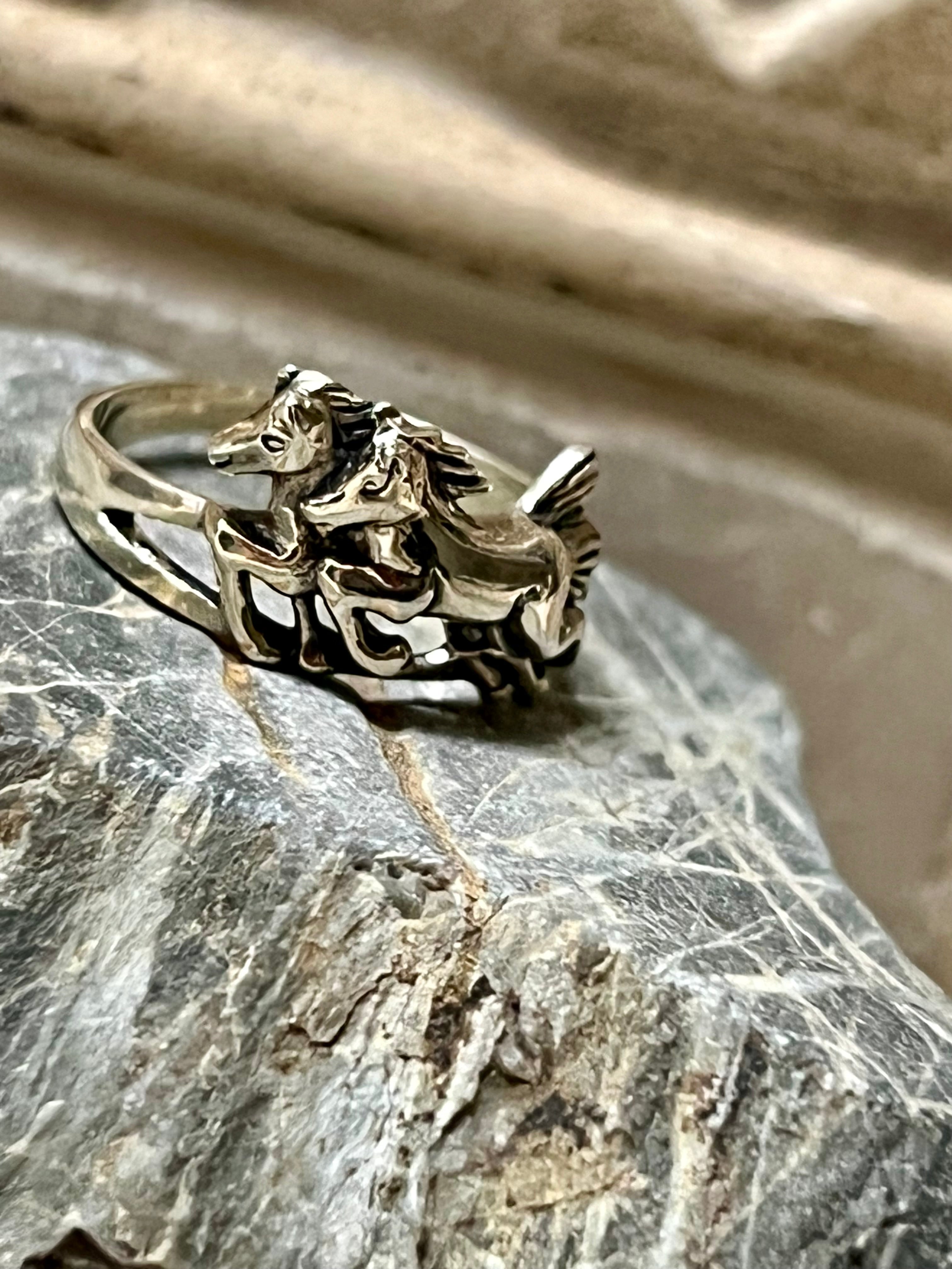 Two Horses Running Sterling Silver Ring