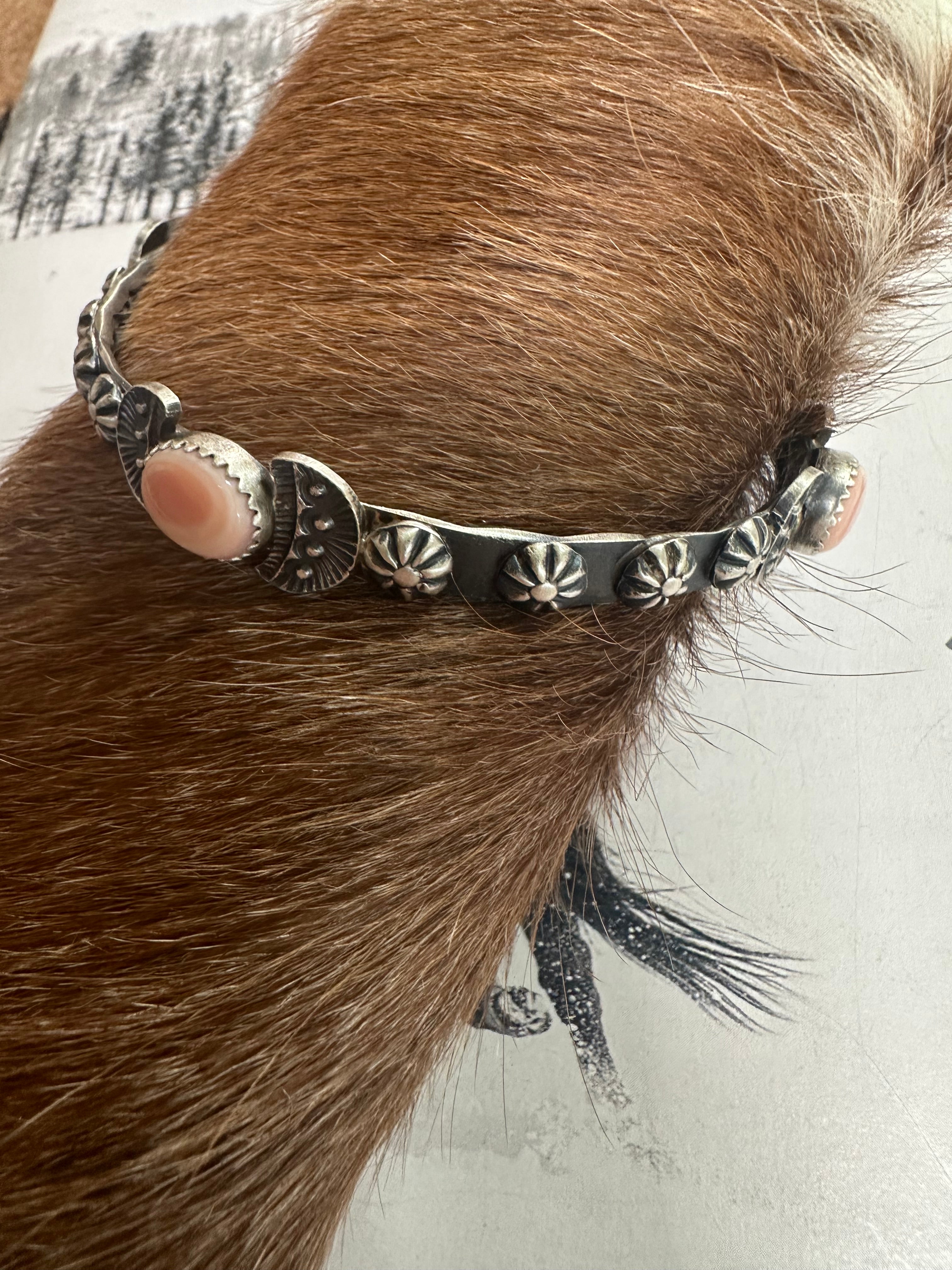 Handcrafted Queen Pink Conch Shell & Sterling Silver Bangle Bracelet Signed Kevin Billah