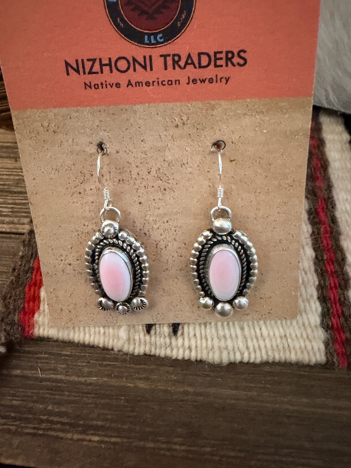 Handcrafted Queen Pink Conch & Sterling Silver Cluster Necklace and Earring Set by Joelias Draper