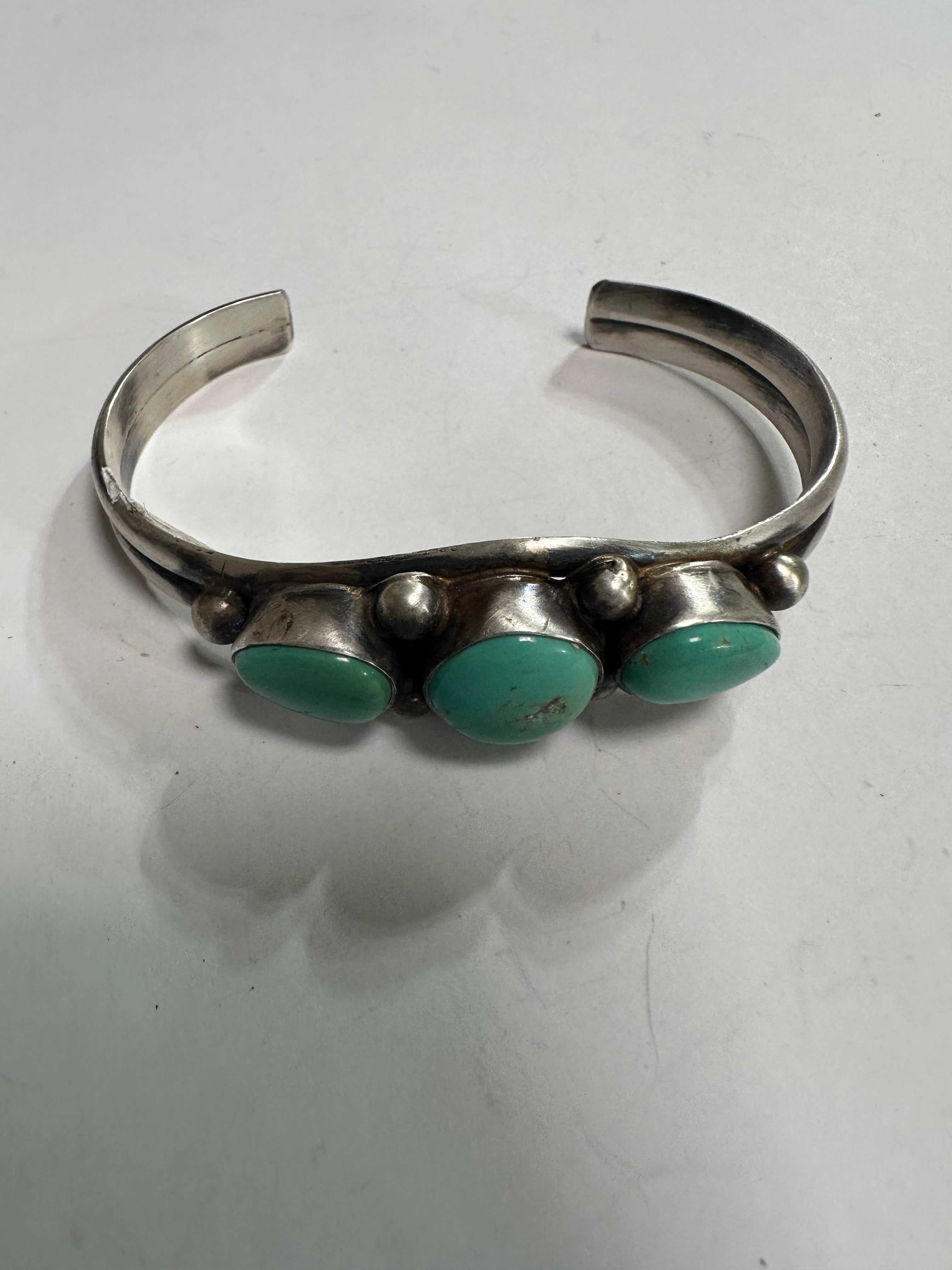 Beautiful Kathleen Livingston Handcrafted Sterling Turquoise Bracelet Cuff Signed /
