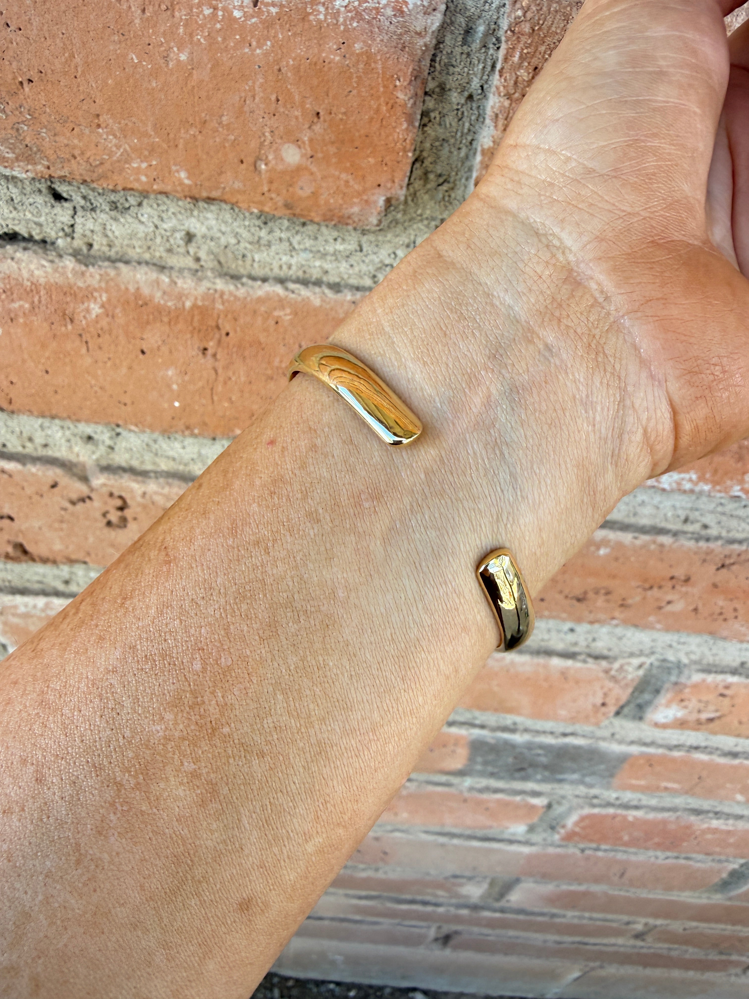 “The Golden Collection” Handmade Gold Plated Sterling Silver Natural Sonoran Mountain Turquoise Bracelet style 1