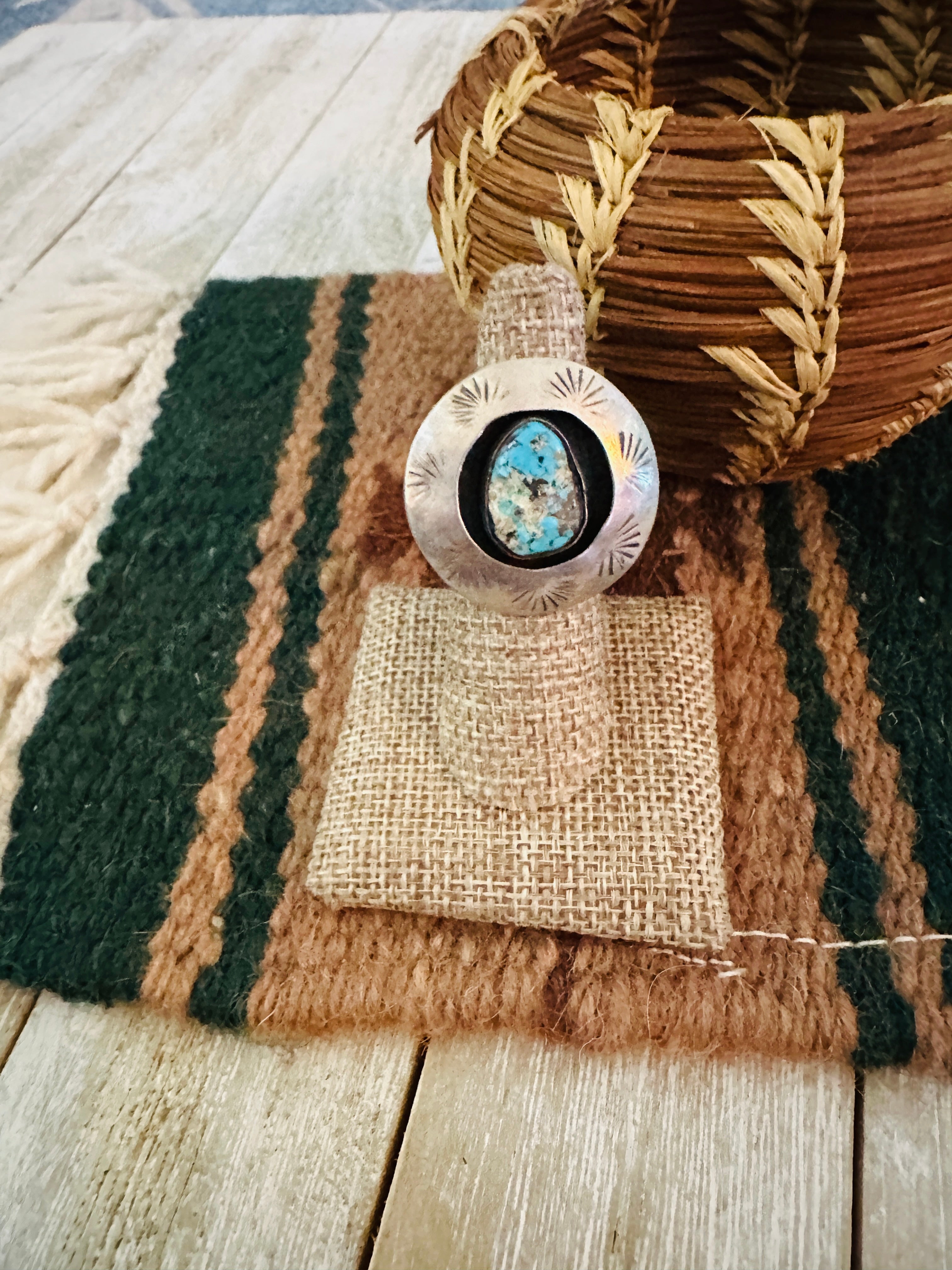 Old Pawn Handcrafted Turquoise & Sterling Silver Shadowbox Ring Size 7