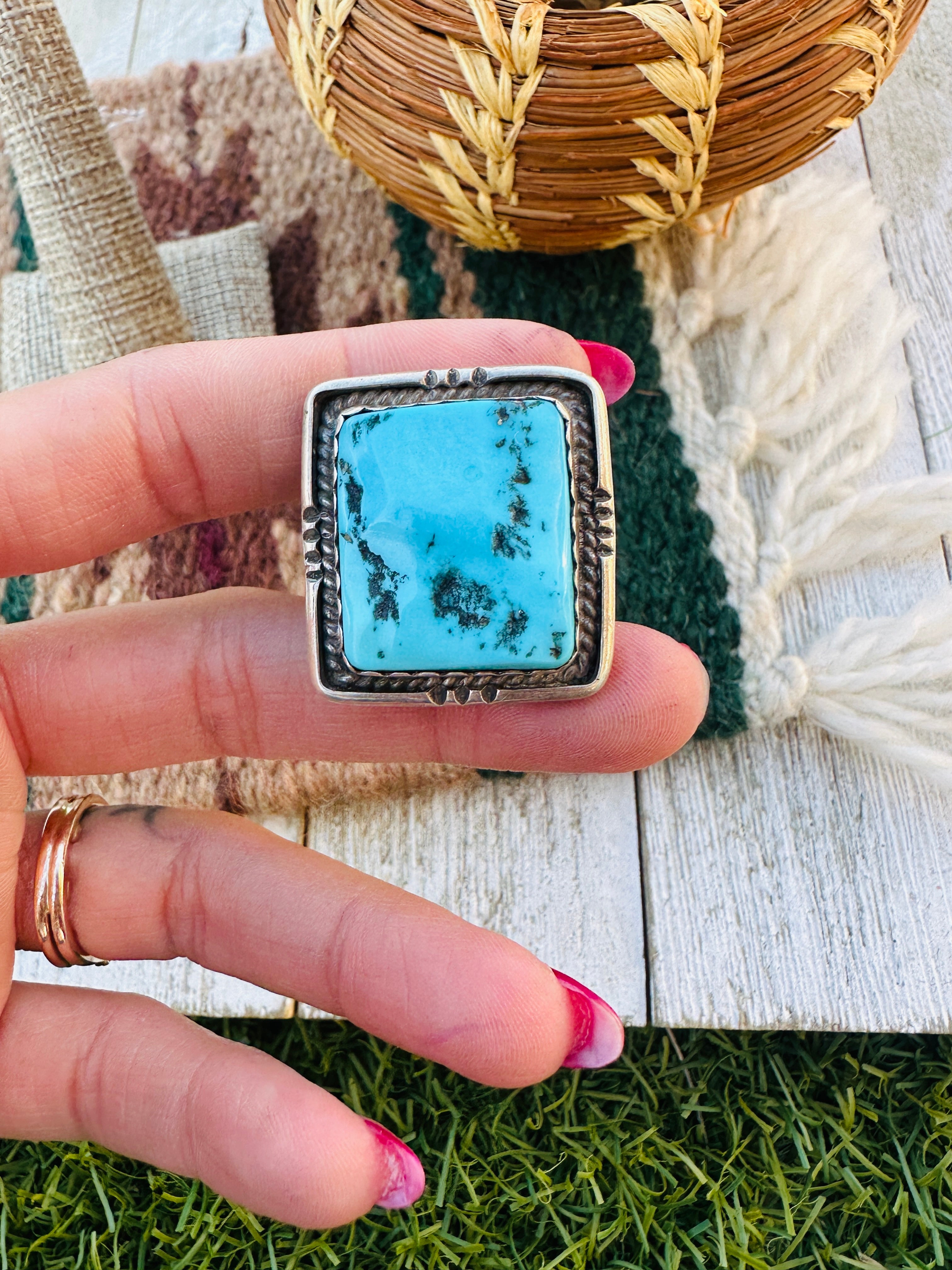 Old Pawn Handcrafted Turquoise & Sterling Silver Ring Size 14.25