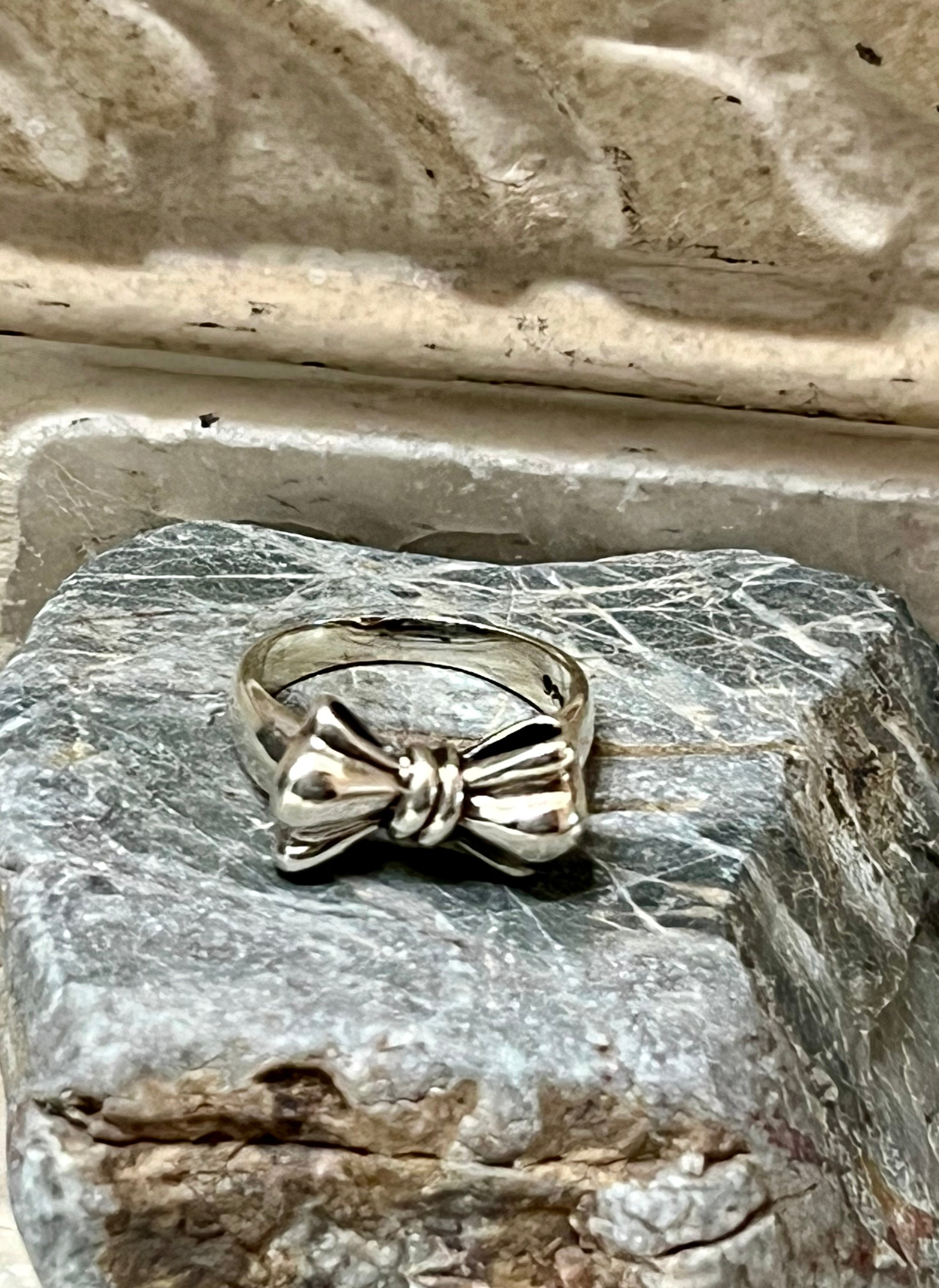 Bow Sterling Silver Ring