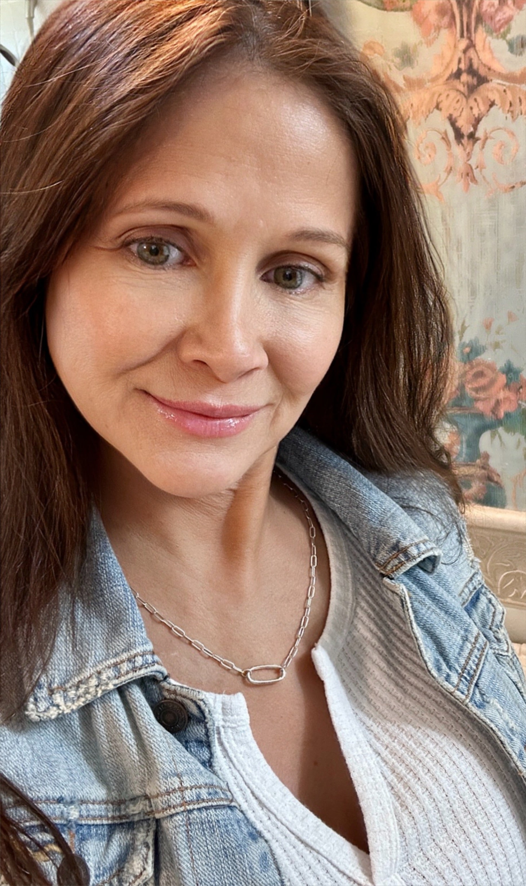 Paperclip Chain W/ Oval Center Link