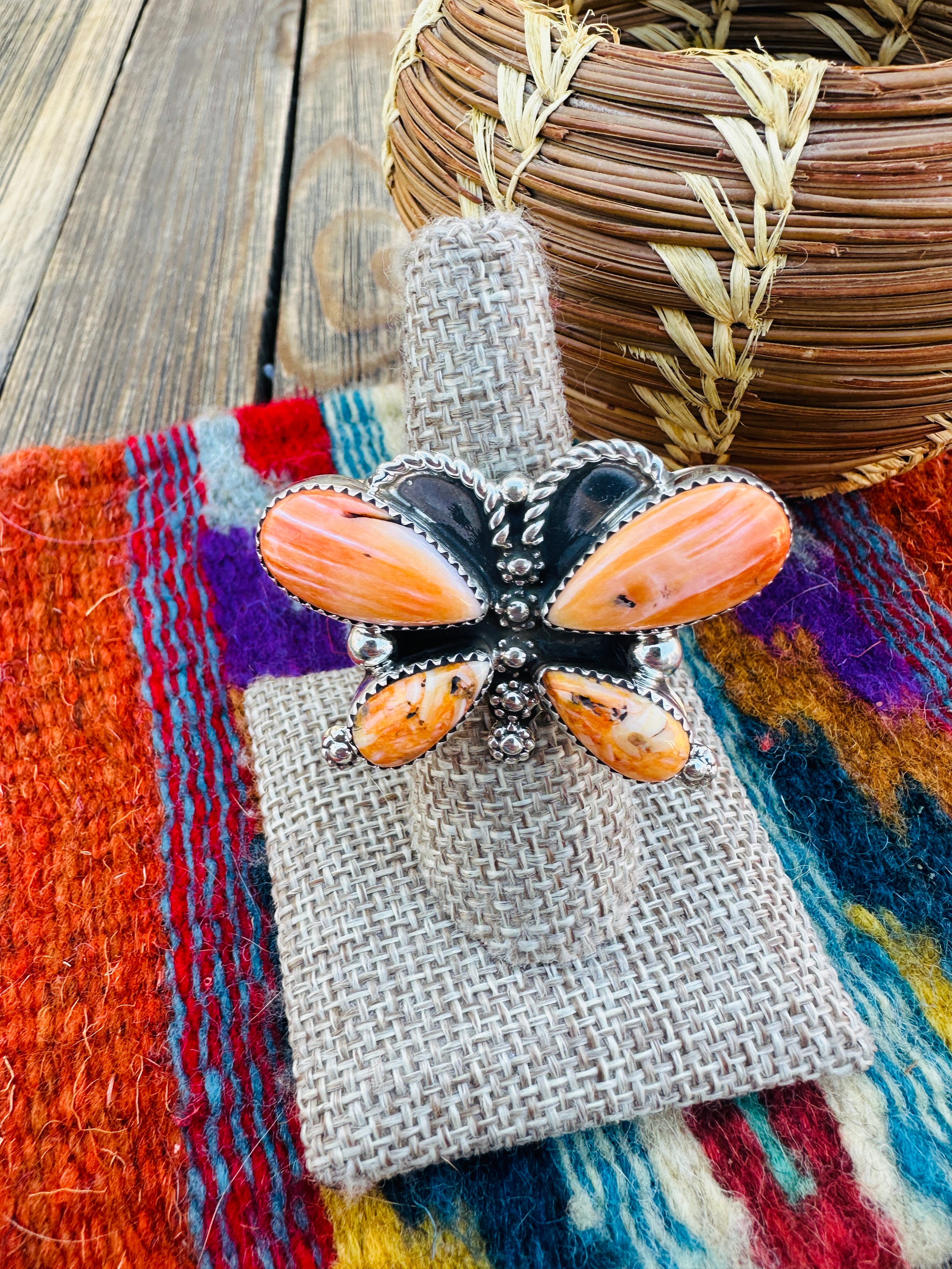 Handcrafted Spiny Oyster & Sterling Silver Dragonfly Ring