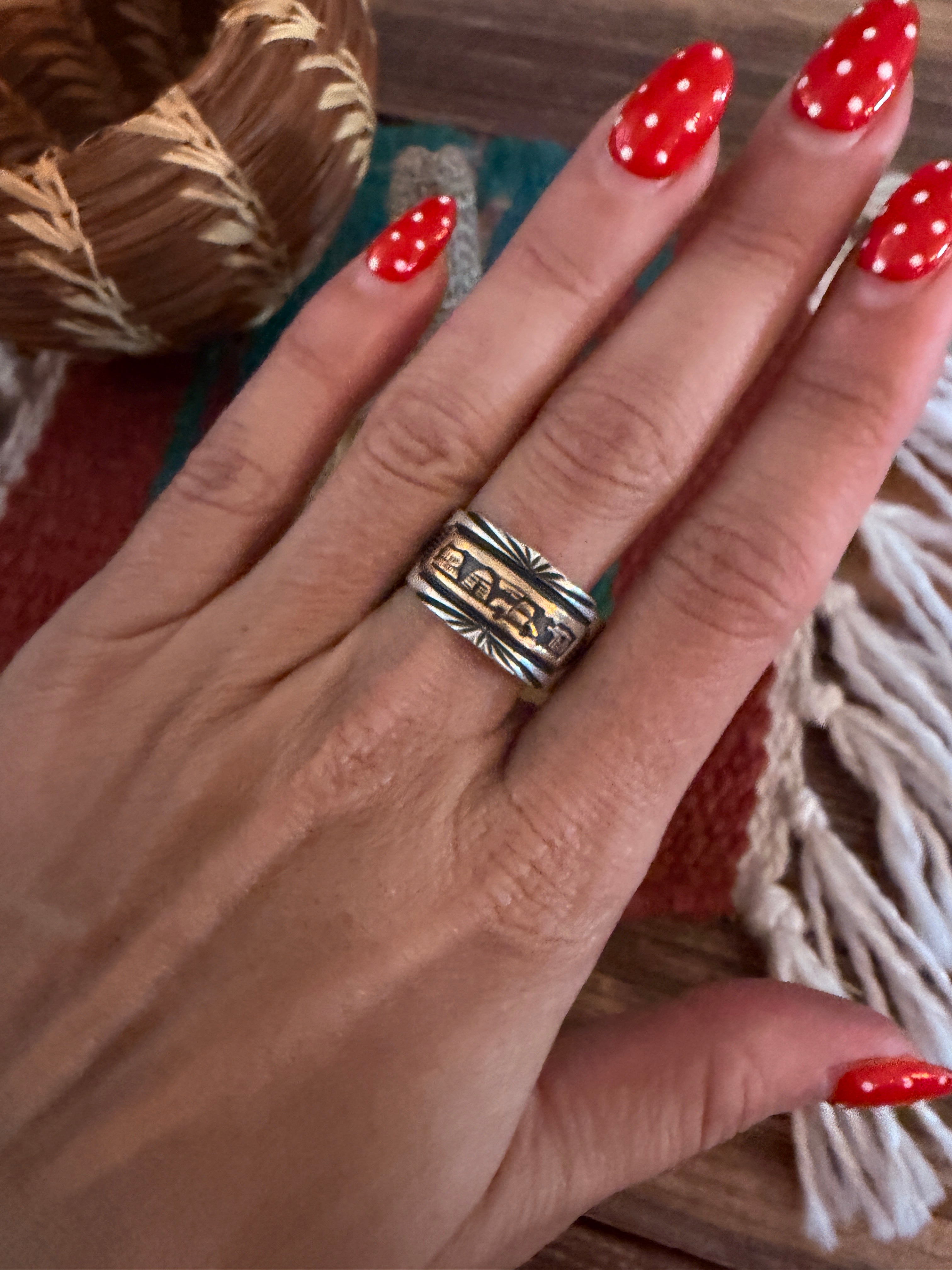 Old Pawn Handcrafted Copper & Sterling Silver Storyteller Band Ring Size 9