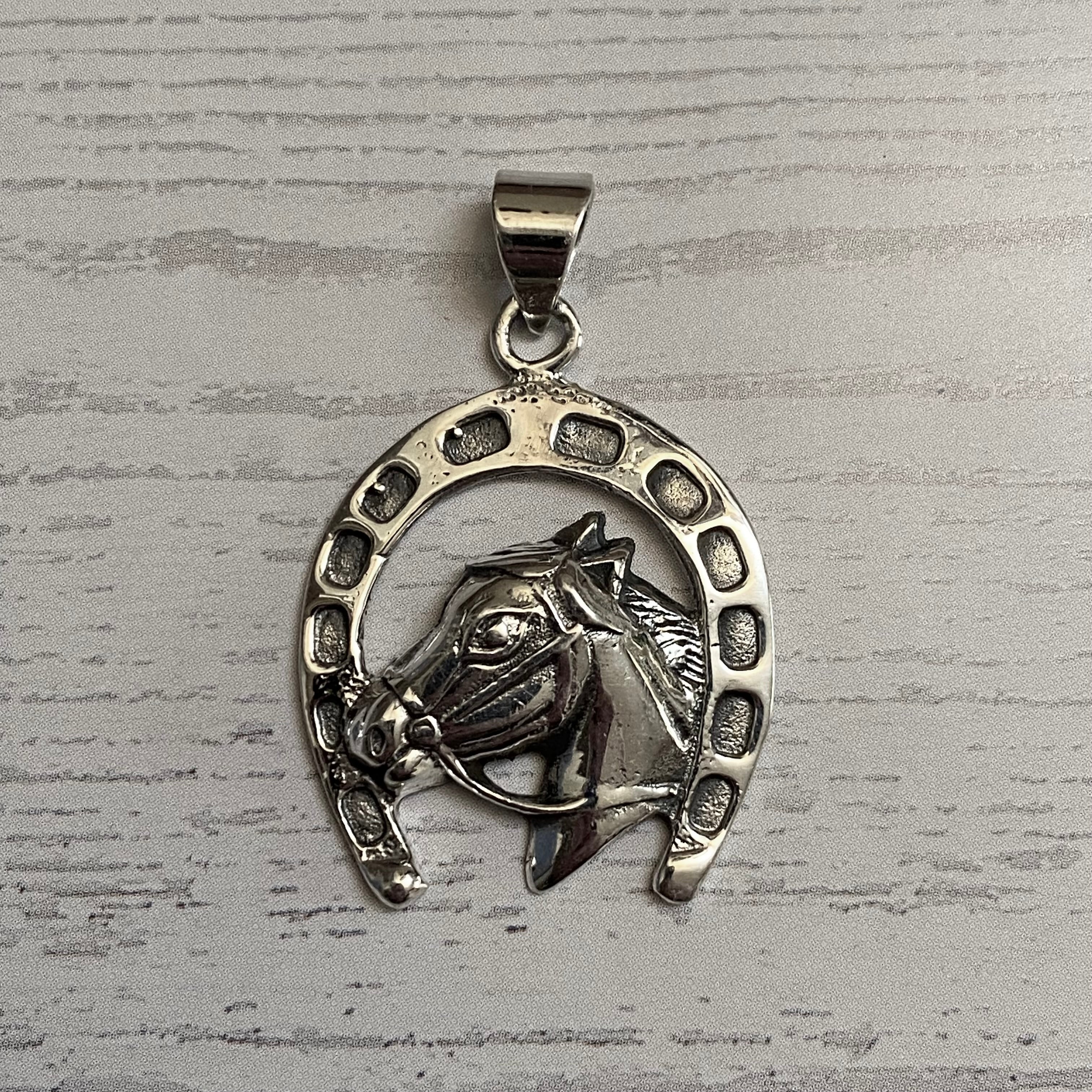 Sterling Silver Horse Shoe Pendant