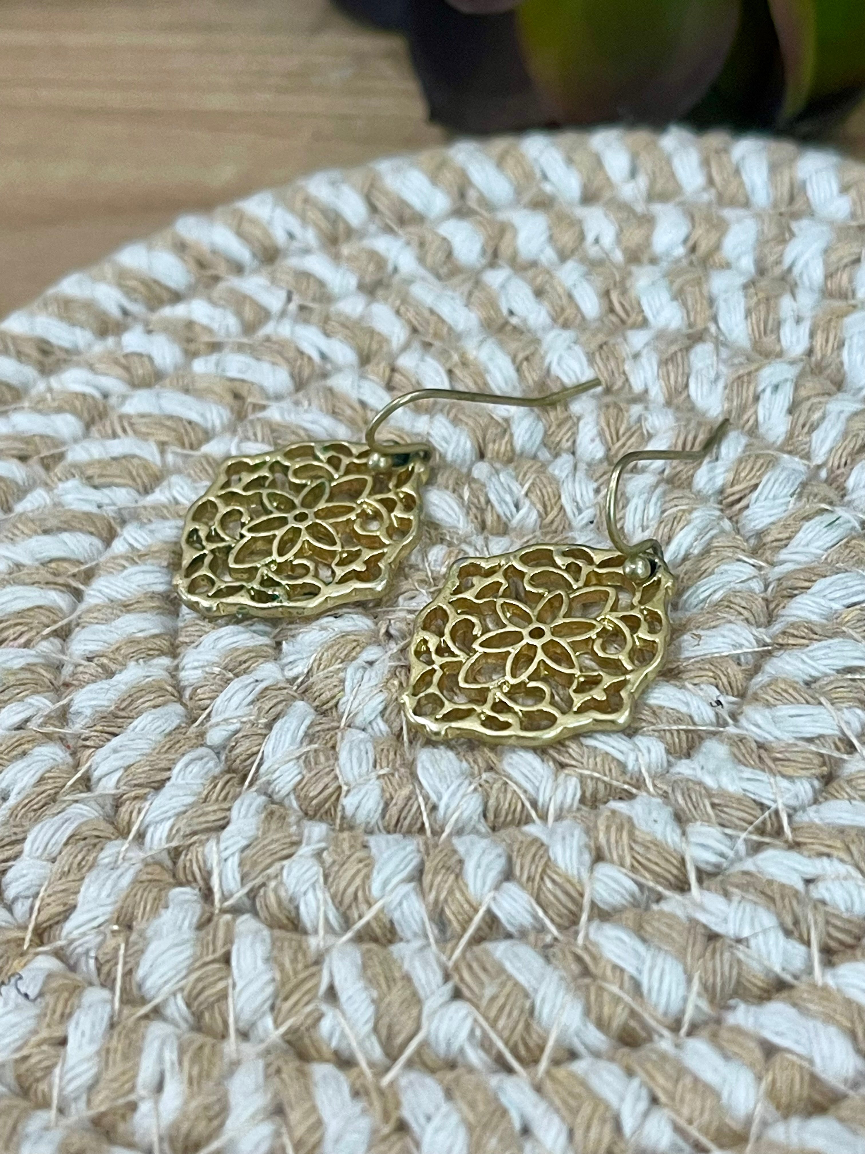 The Bijoux Vault Vintage Gold Plated Dangle Earrings