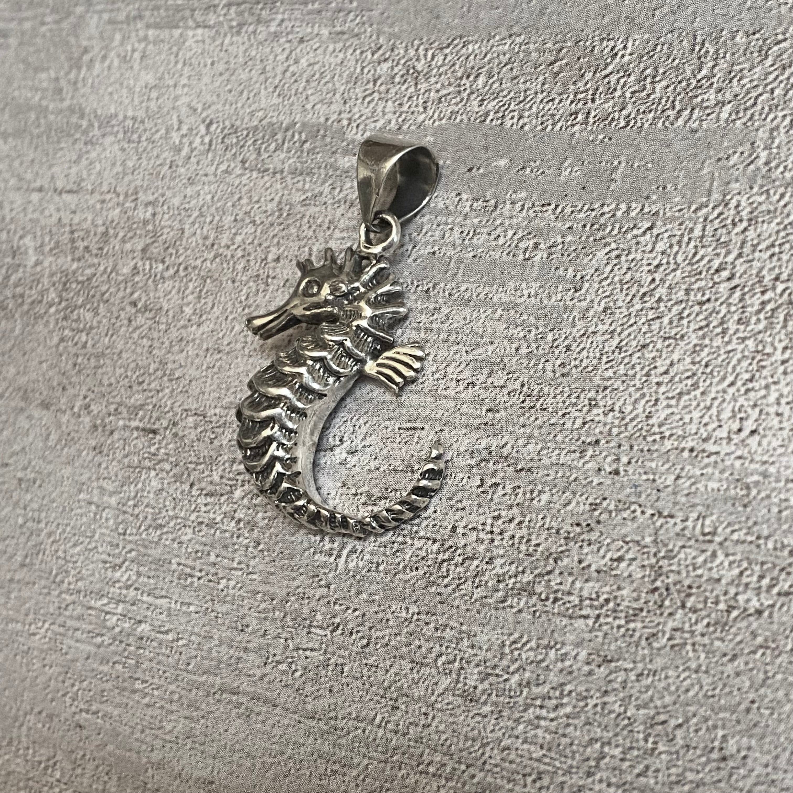 Sterling Silver Sea Horse Pendant