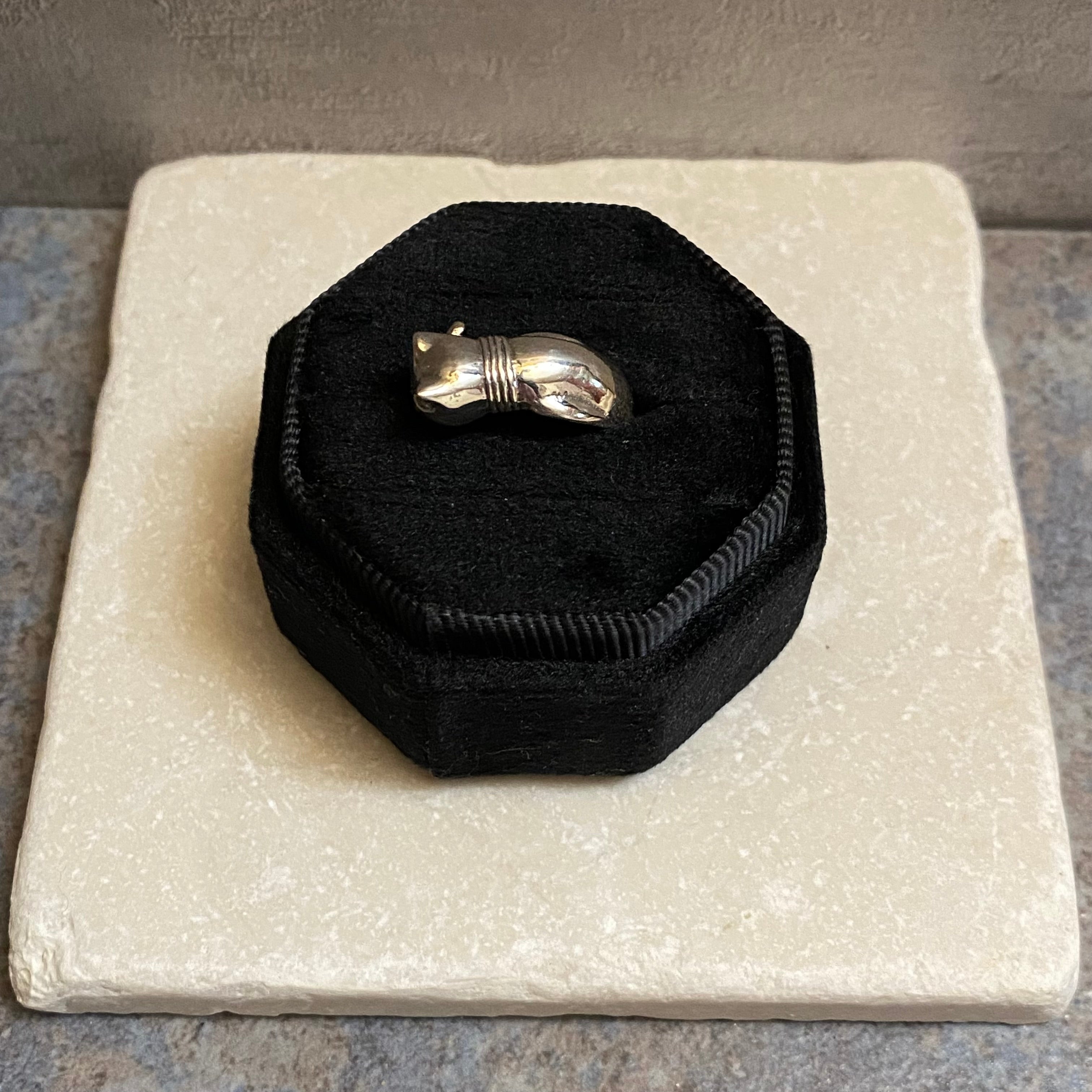 Sterling Silver Intricate Cat Ring