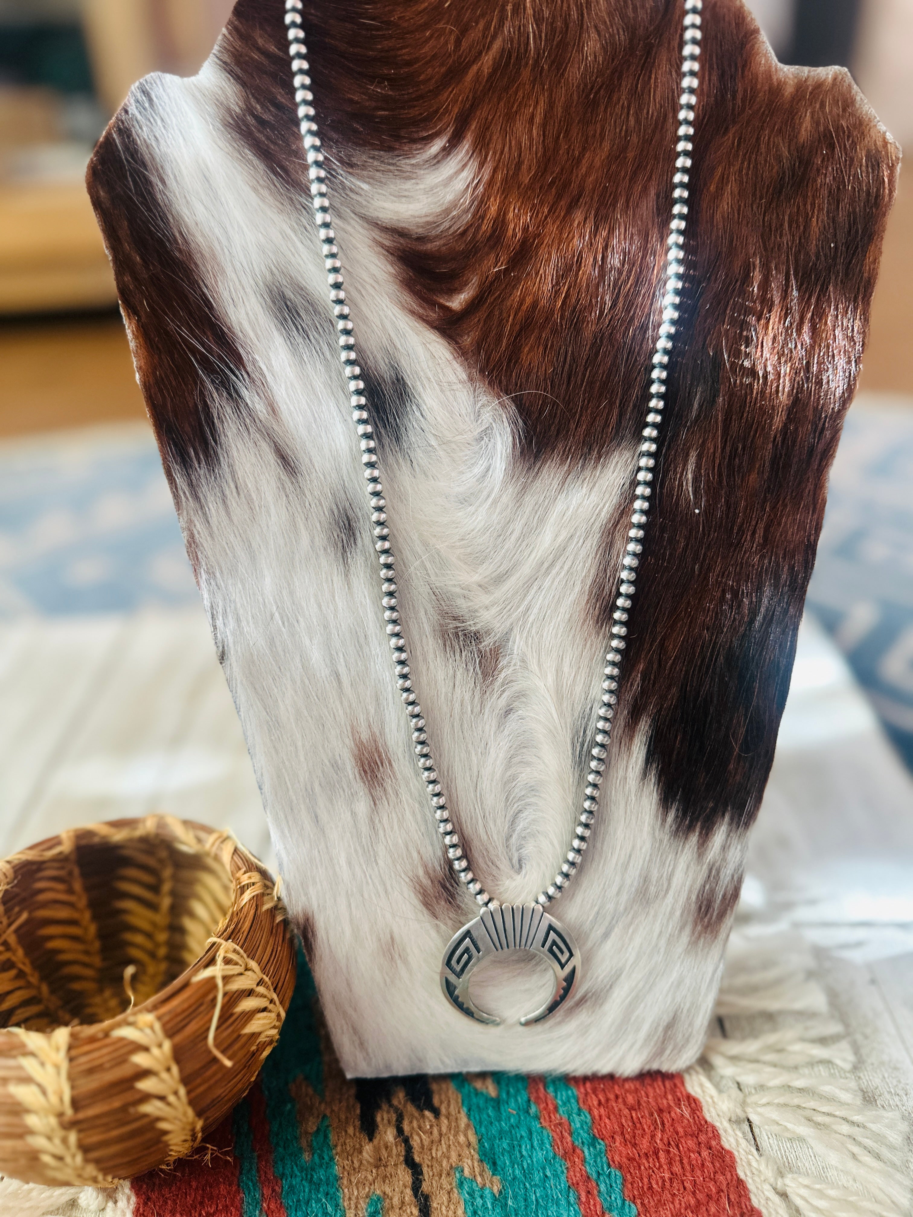 Handcrafted Sterling Silver Pearl Beaded Naja Necklace 24"