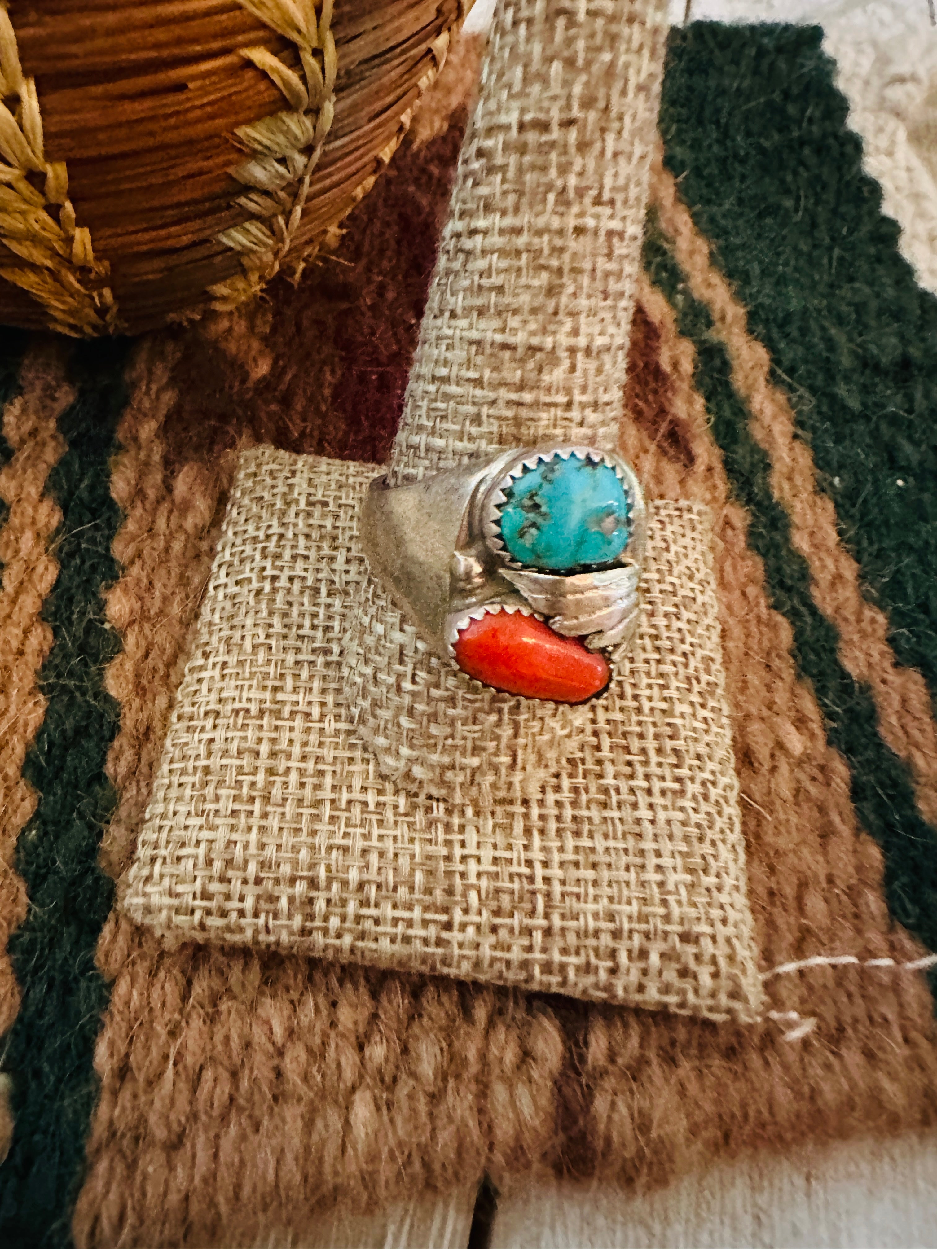 Old Pawn Handcrafted Turquoise, Coral & Sterling Silver Ring Size 11.75