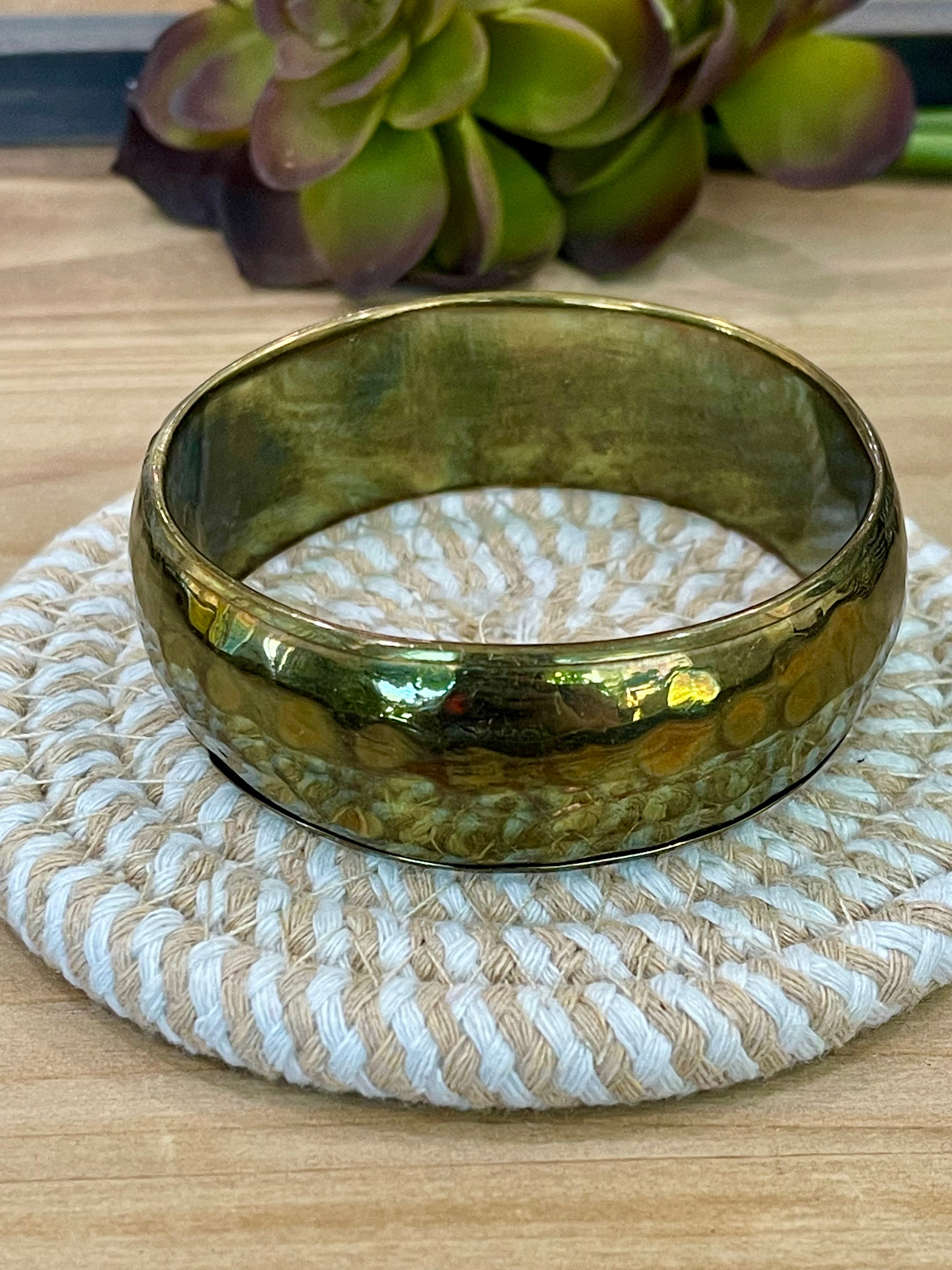 The Bijoux Vault Vintage Bangle Bracelet