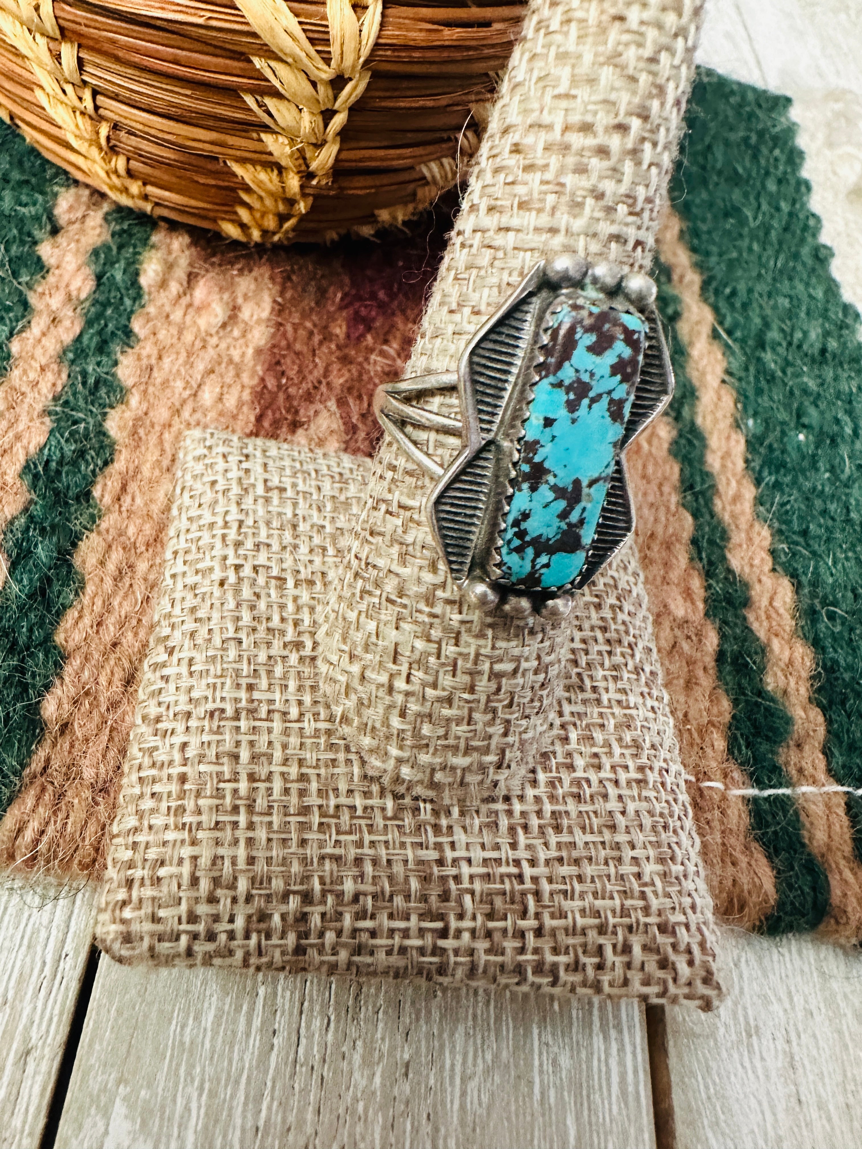 Old Pawn Handcrafted Turquoise & Sterling Silver Ring Size 9