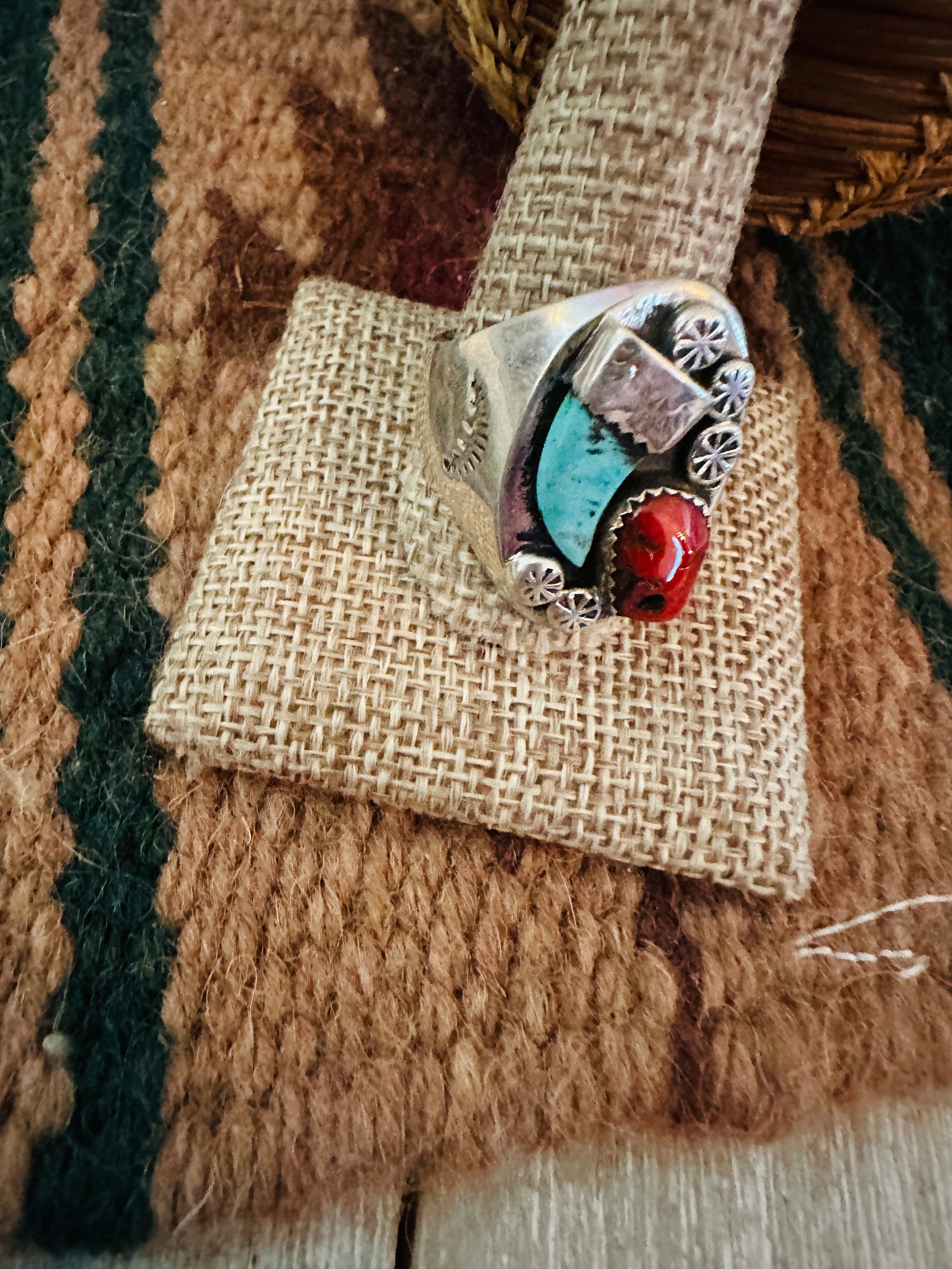 Old Pawn Handcrafted Turquoise, Coral & Sterling Silver Ring Size 12.5