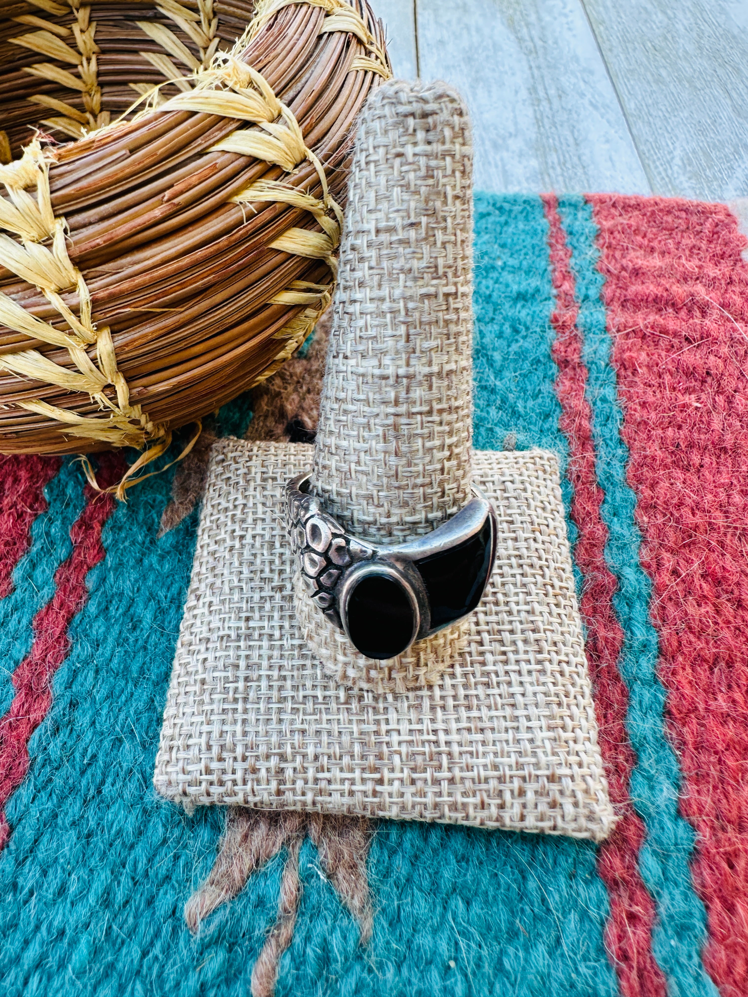 Old Pawn Handcrafted Black Onyx & Sterling Silver Inlay Ring Size 13