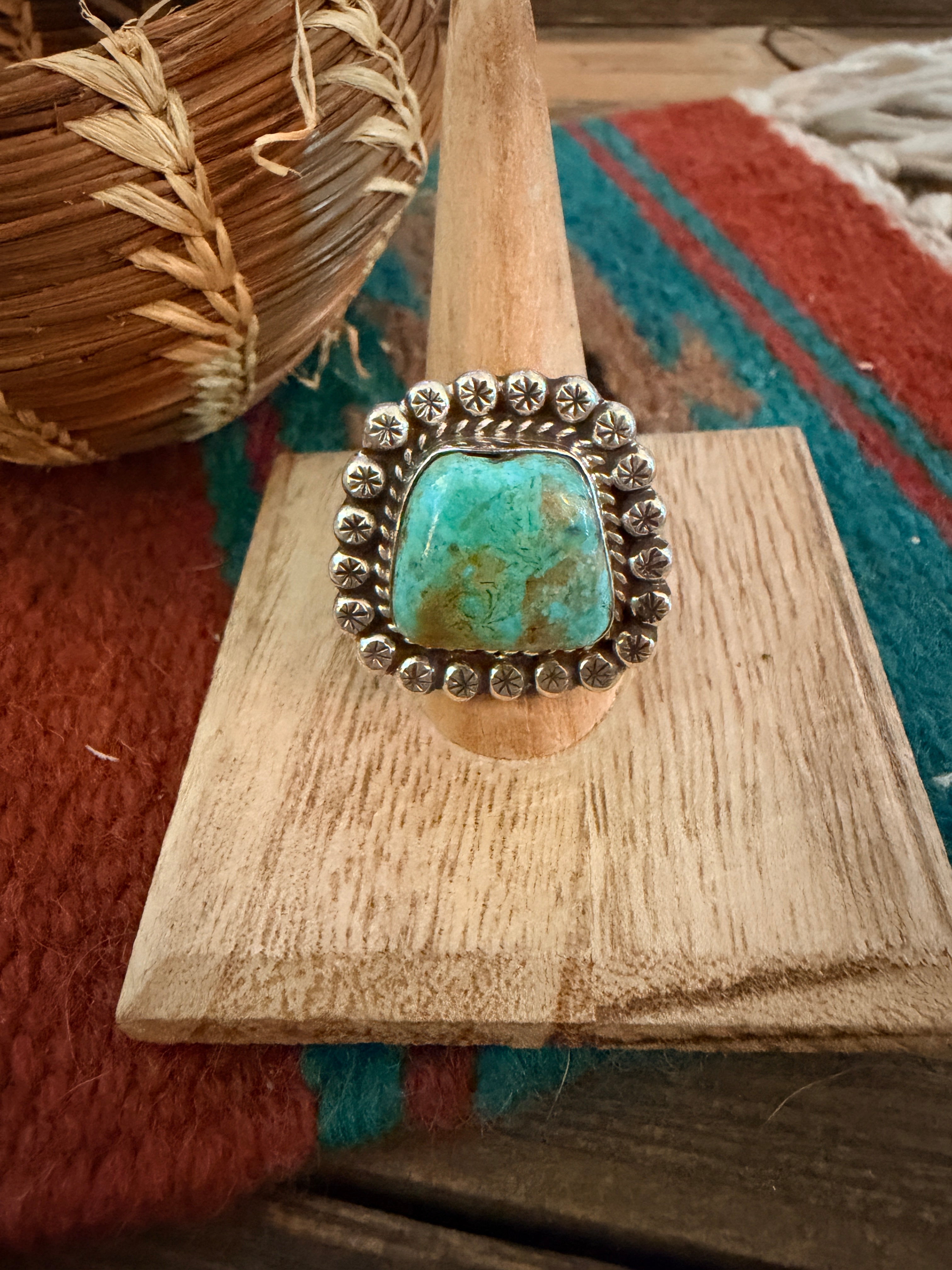 Old Pawn Handcrafted Turquoise & Sterling Silver Ring Size 9