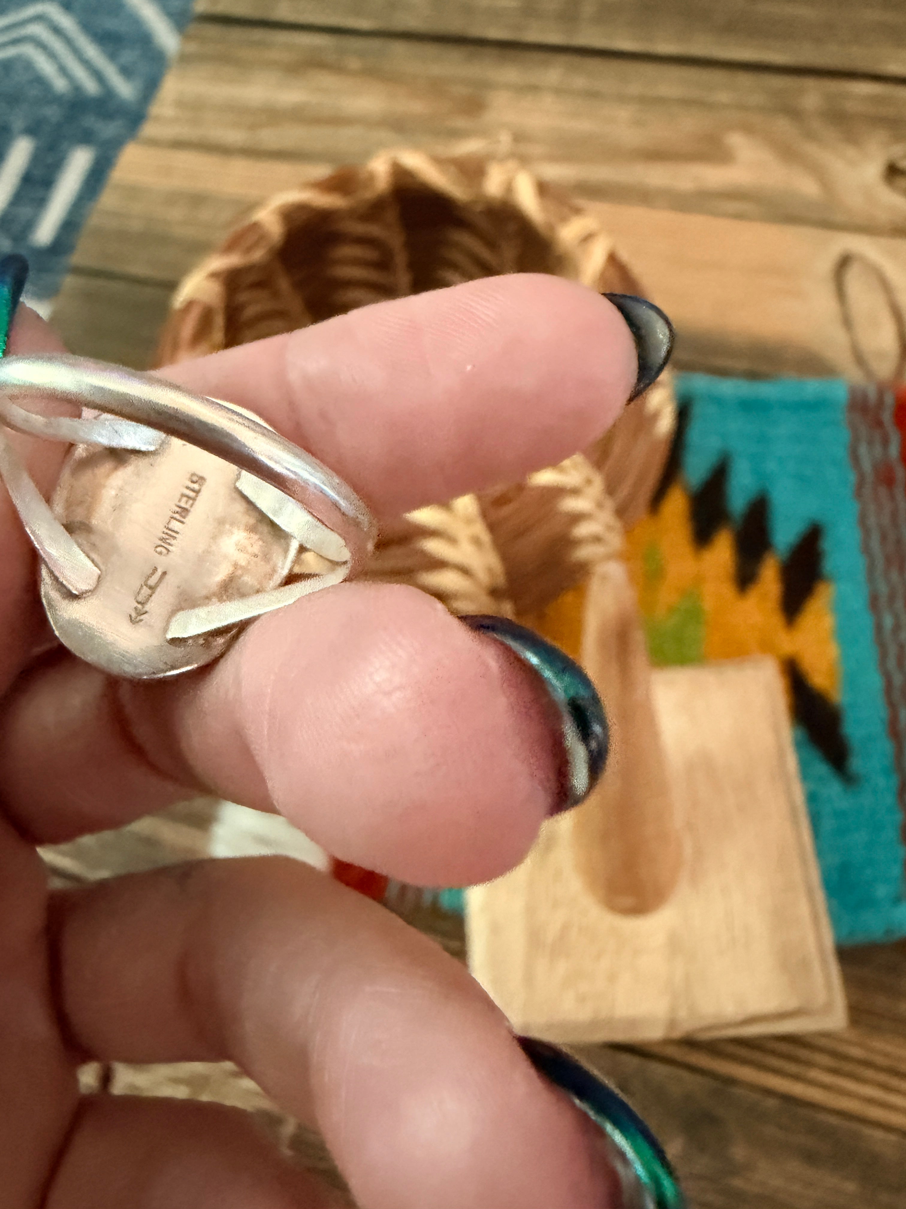 Old Pawn Handcrafted Turquoise & Sterling Silver Ring Size 9