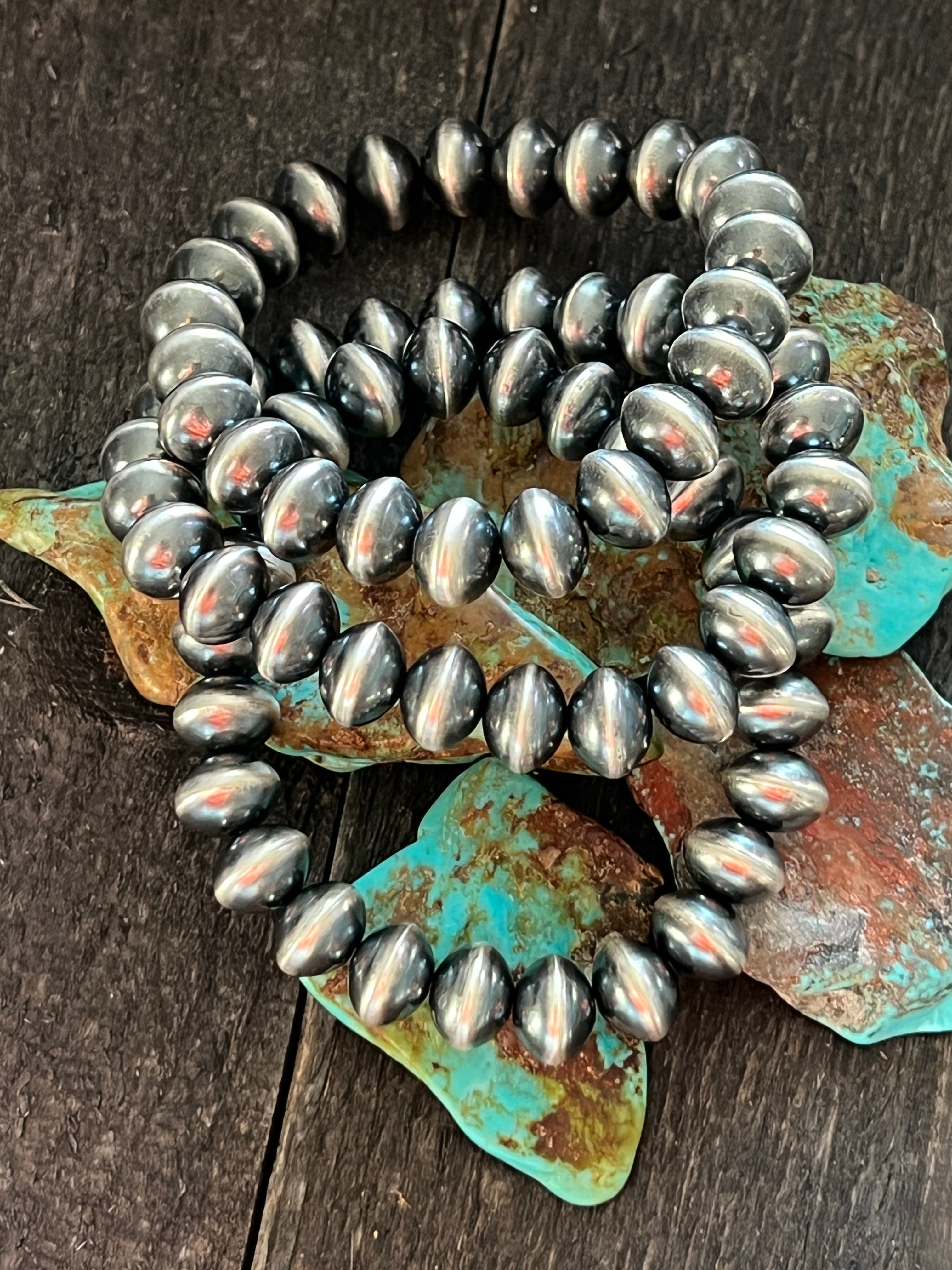 Vinita Cowboy Handcrafted Sterling Silver Stretch 10mm Saucer Bead Bracelets