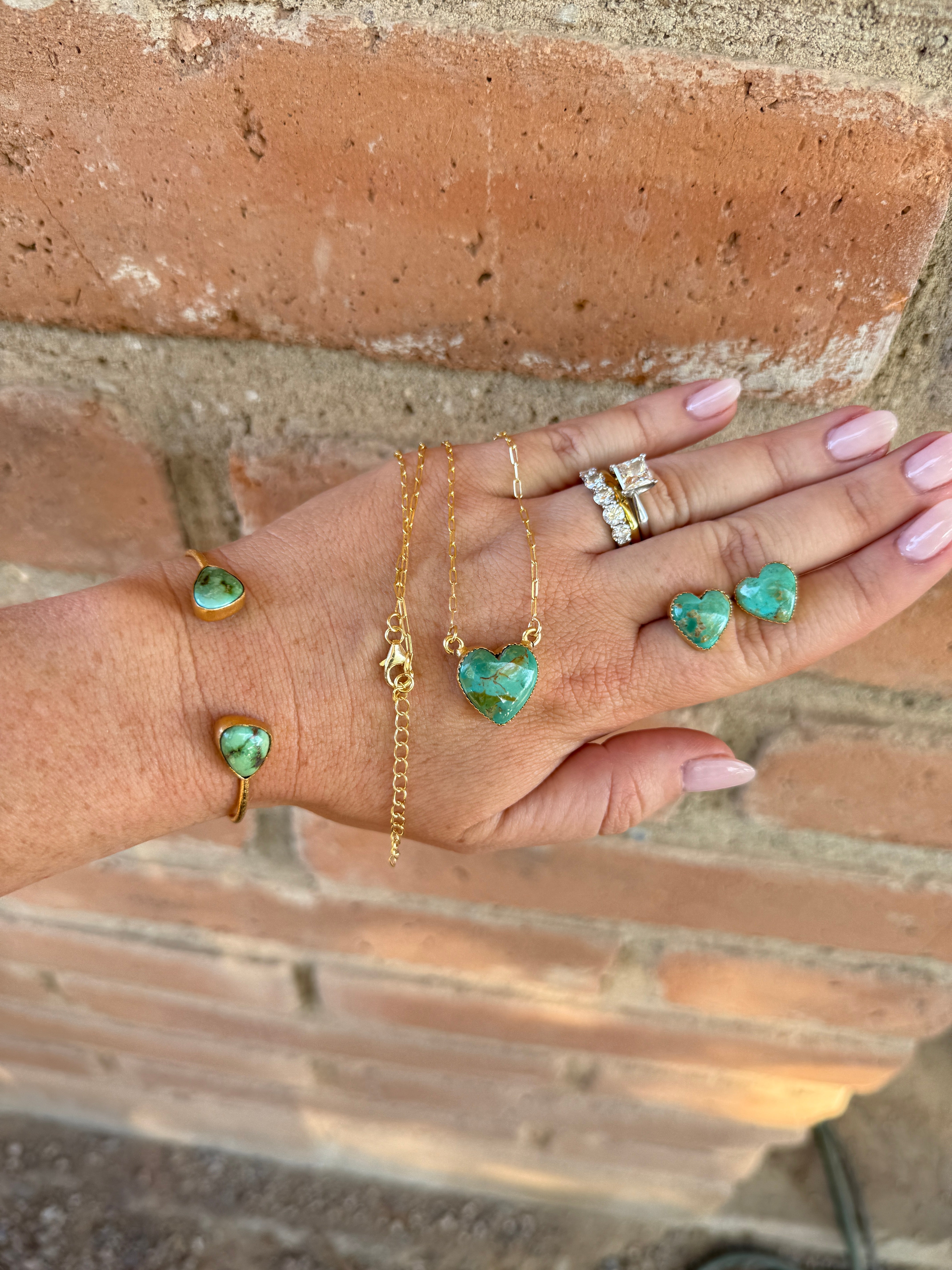 “The Golden Collection” Handmade Gold Plated Kingman Turquoise Necklace Earrings HEART Set