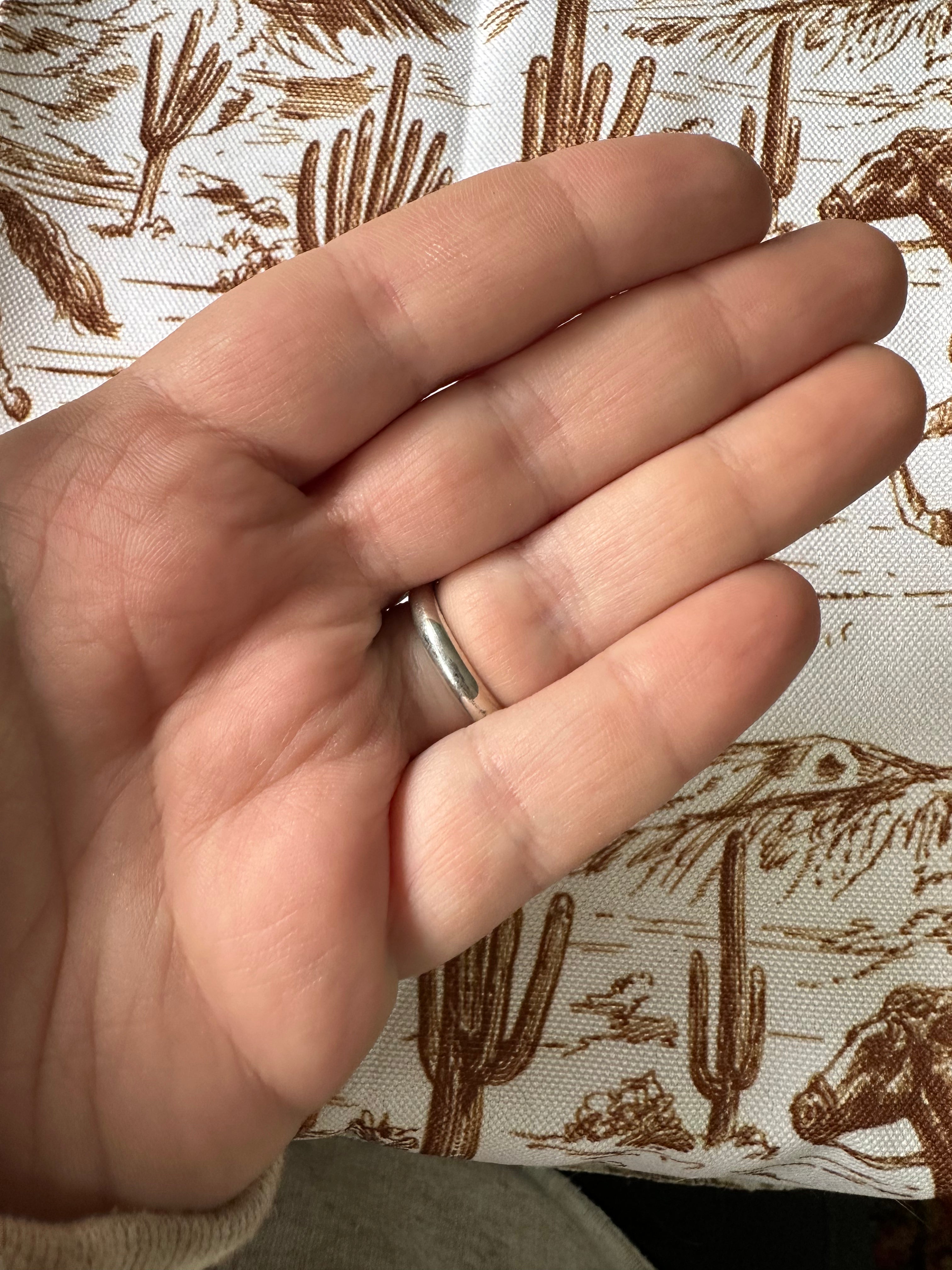 Beautiful Handcrafted Sterling Silver & Orange Mojave Ring Signed Chimney Butte