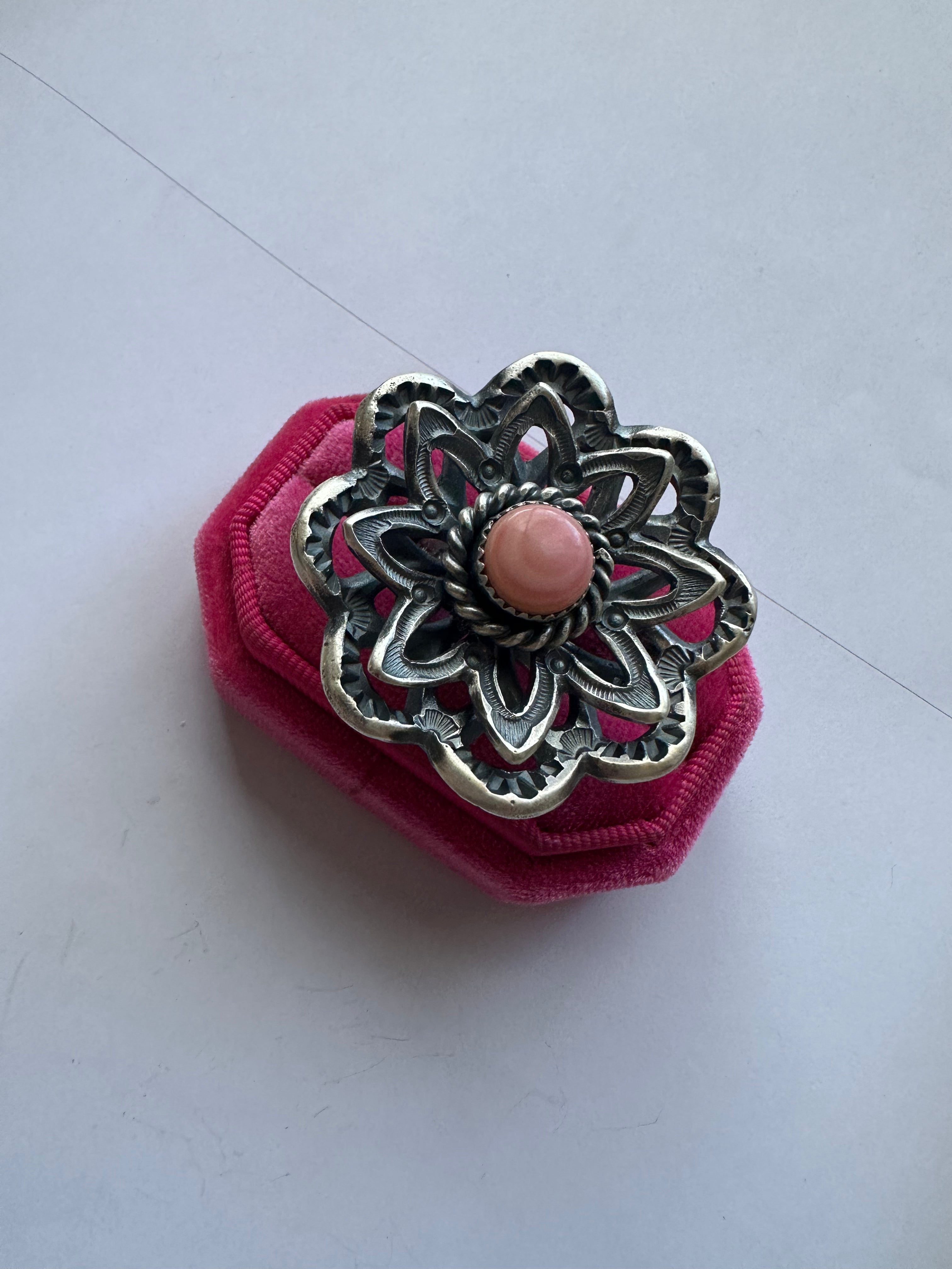 Navajo Pink Conch And Sterling Silver Adjustable Flower Ring Signed K Billah