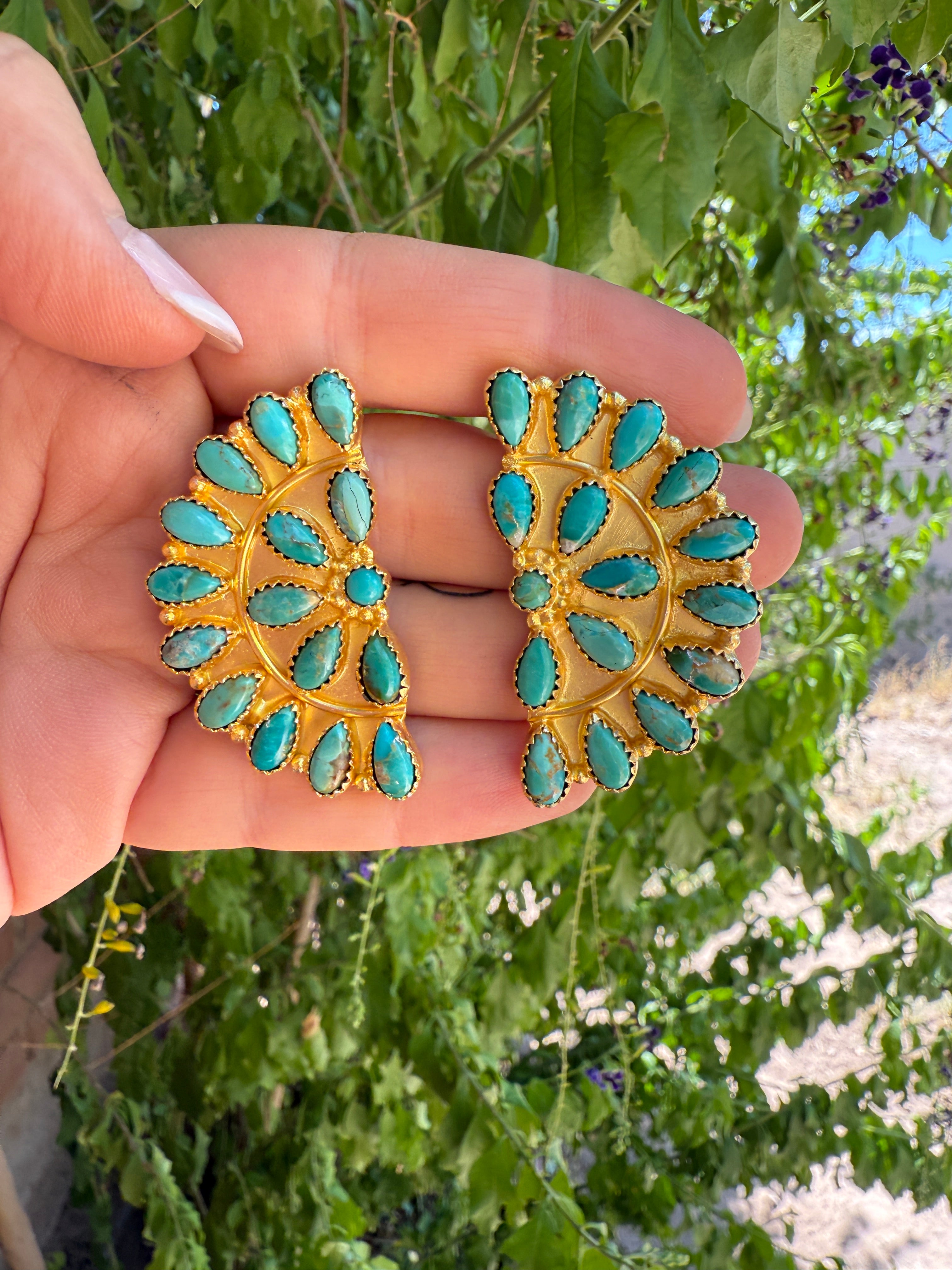 “The Golden Collection” Handmade Sterling Silver Kingman Turquoise Post Crescent Earrings Signed Nizhoni